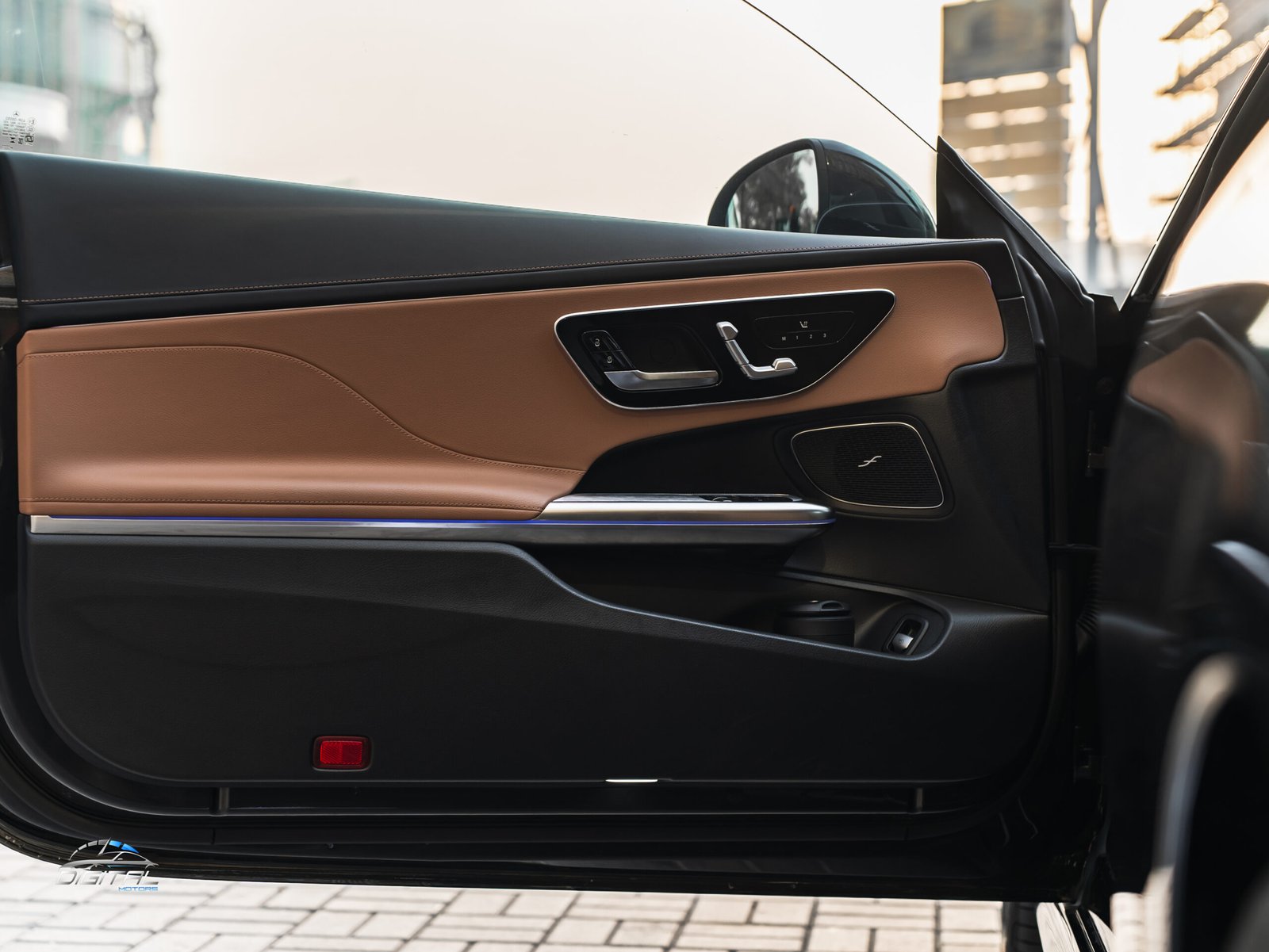 
								Mercedes-Benz CLE 200 full									