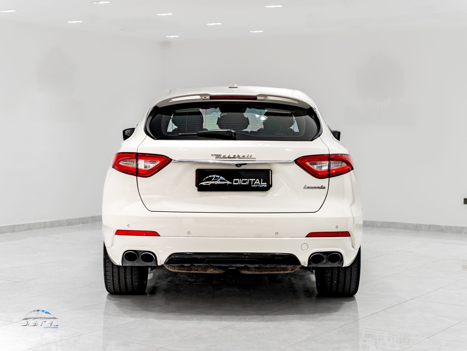 
								Maserati Levante S 2017 full									