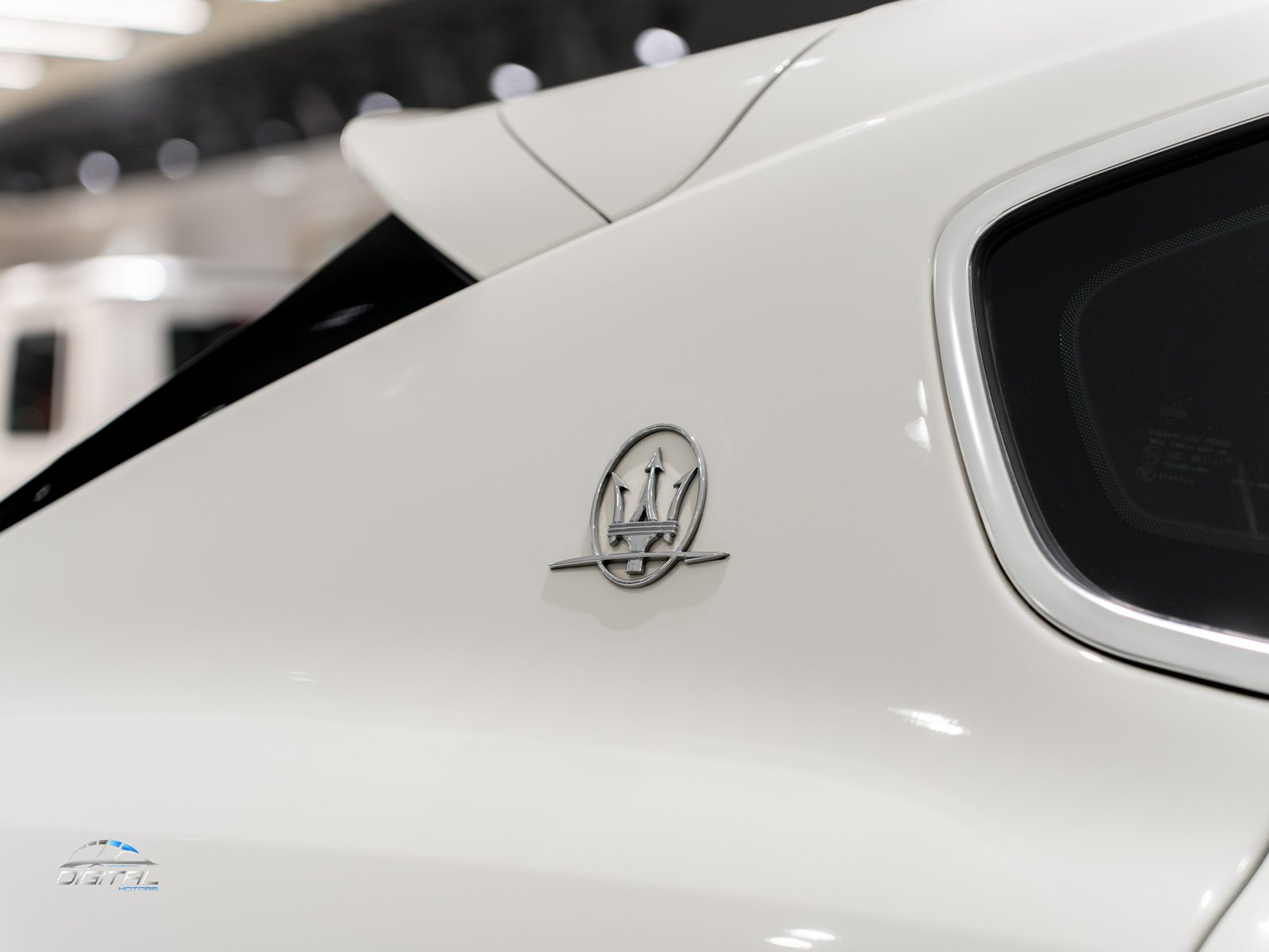 
								Maserati Levante S 2017 full									