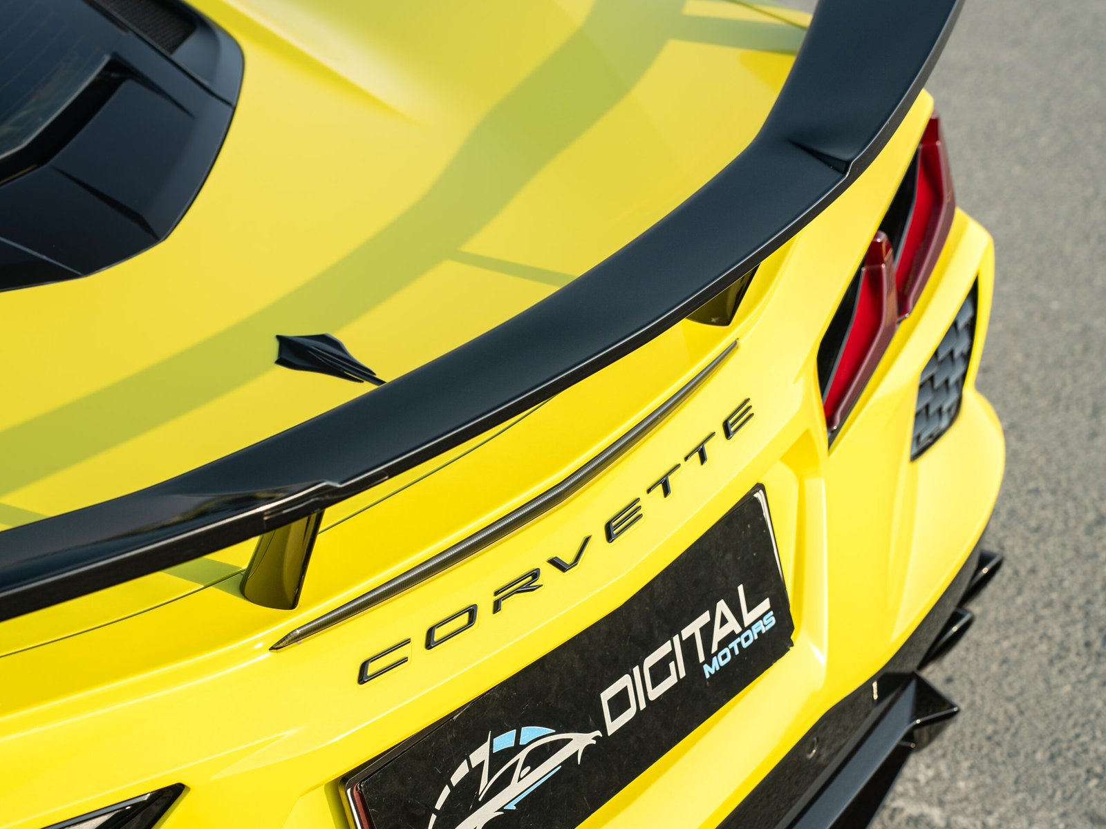 
								Chevrolet Corvette Stingray full									