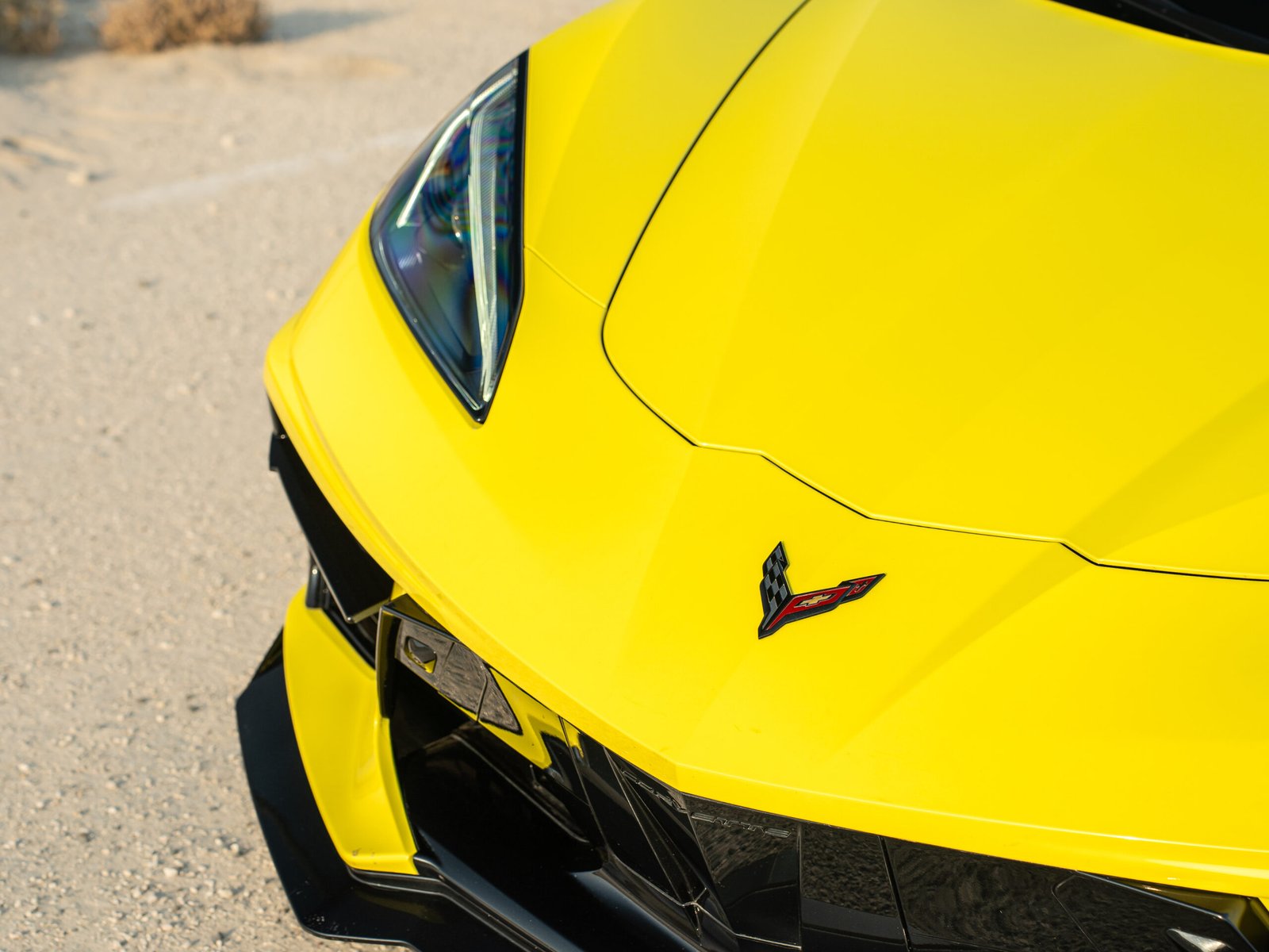 
								Chevrolet Corvette Stingray full									