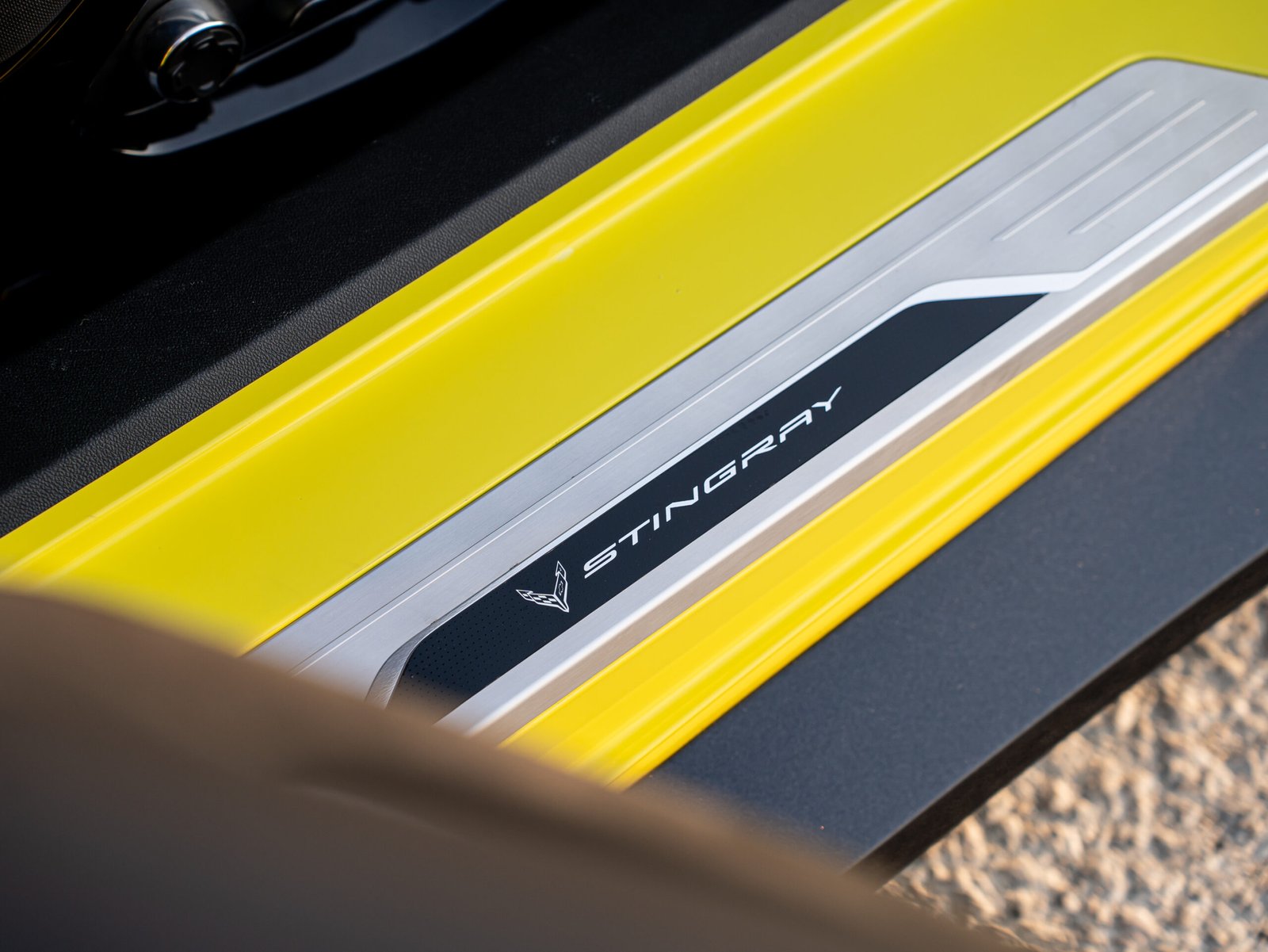 
								Chevrolet Corvette Stingray full									