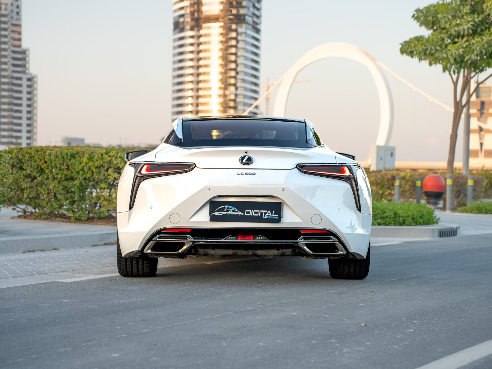 
								Lexus LC 500 full									