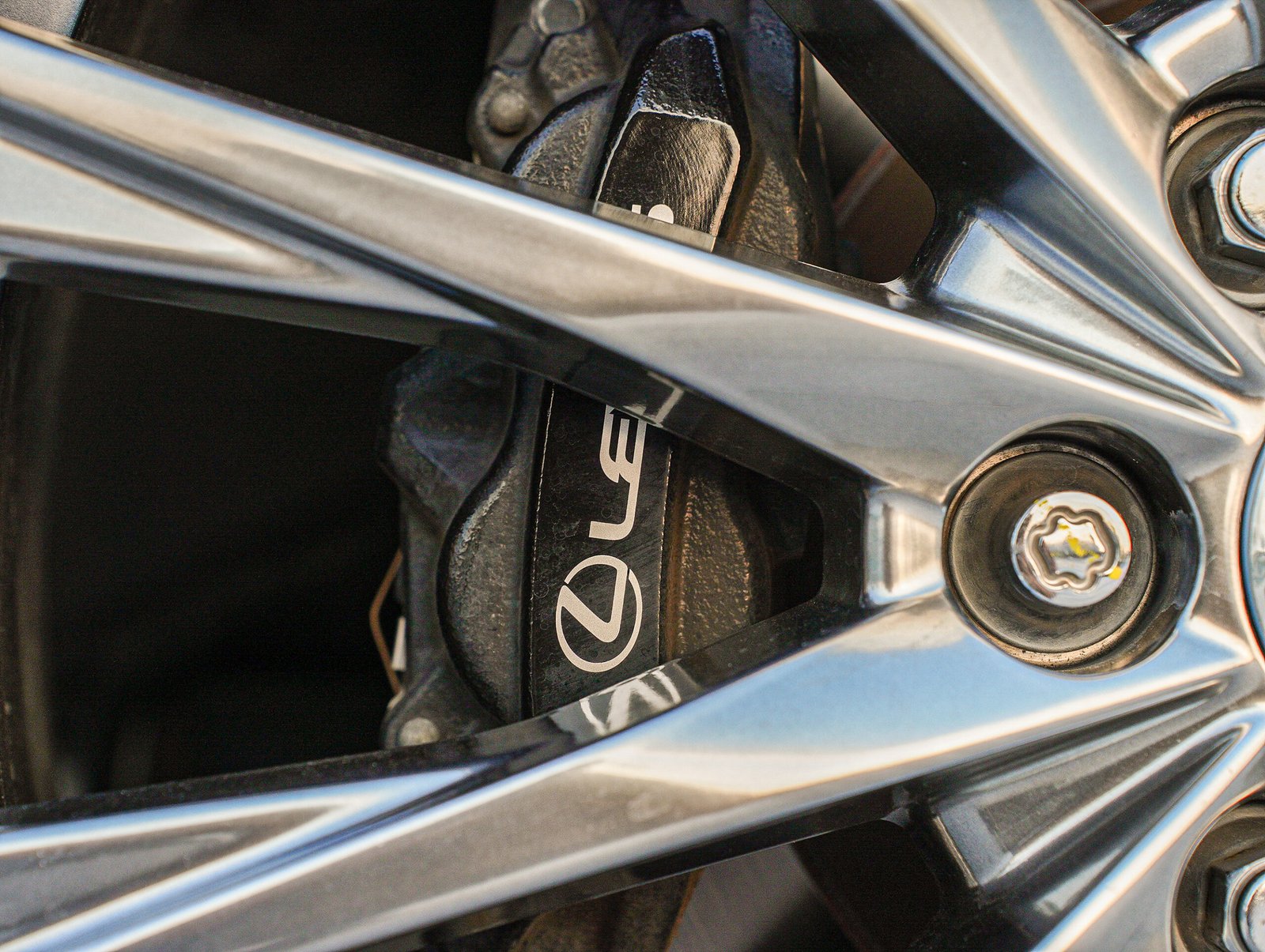 
								Lexus LX 600 Luxury full									