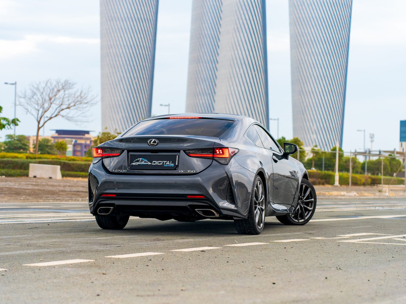 
								Lexus RC 350 F Sport full									