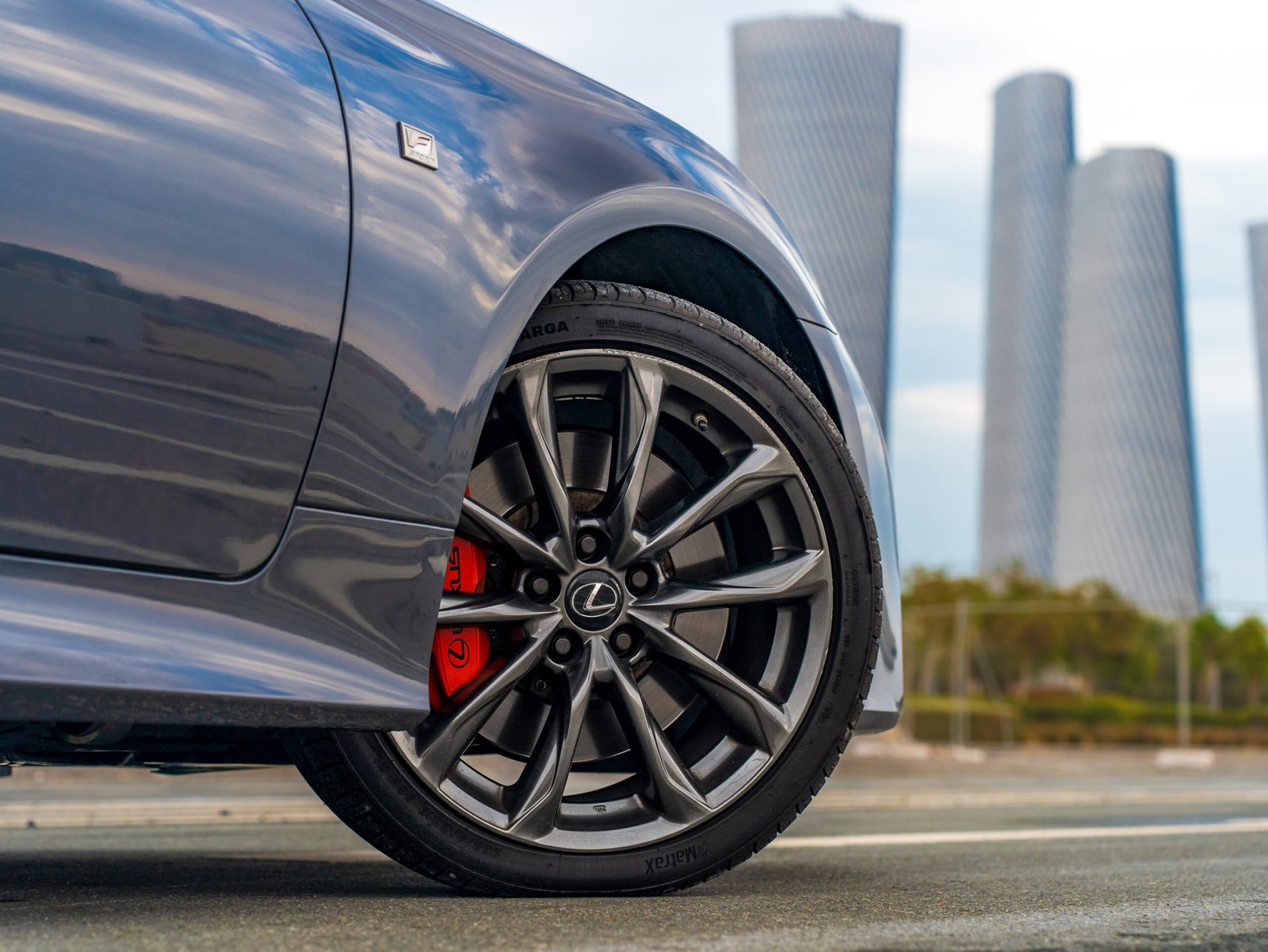 
								Lexus RC 350 F Sport full									