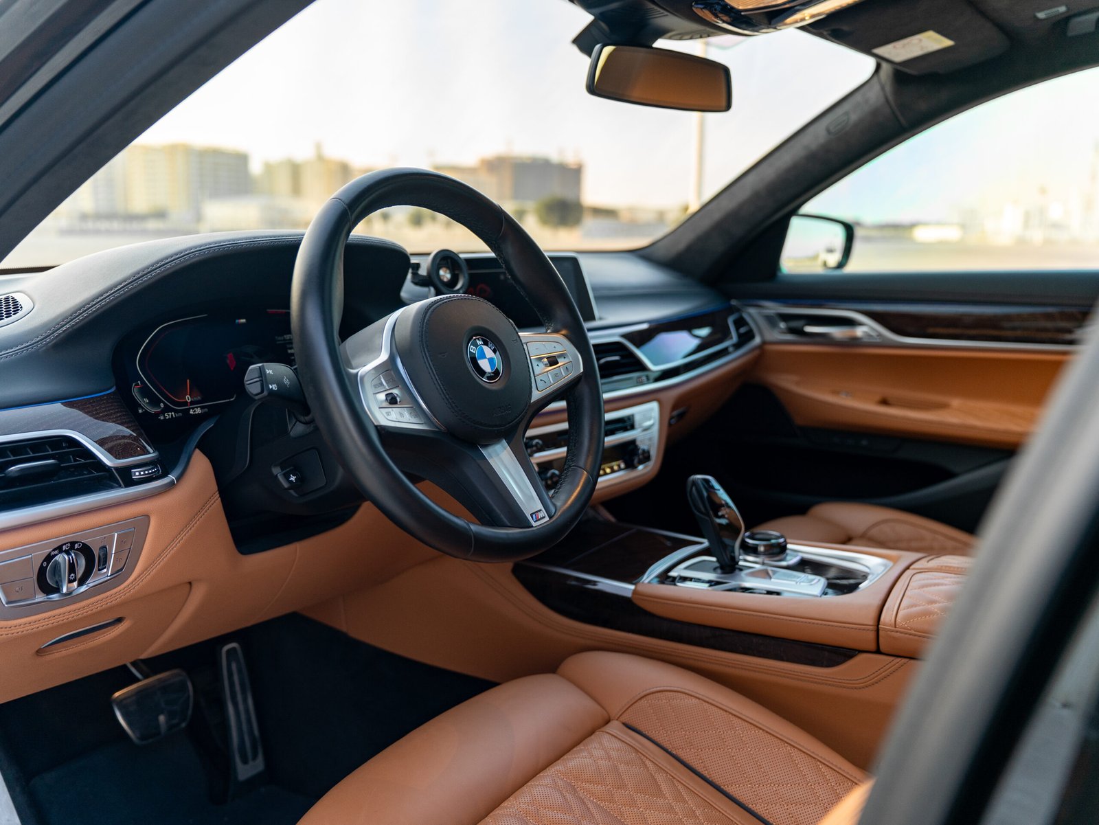 
								BMW 7-Series 740 Li full									