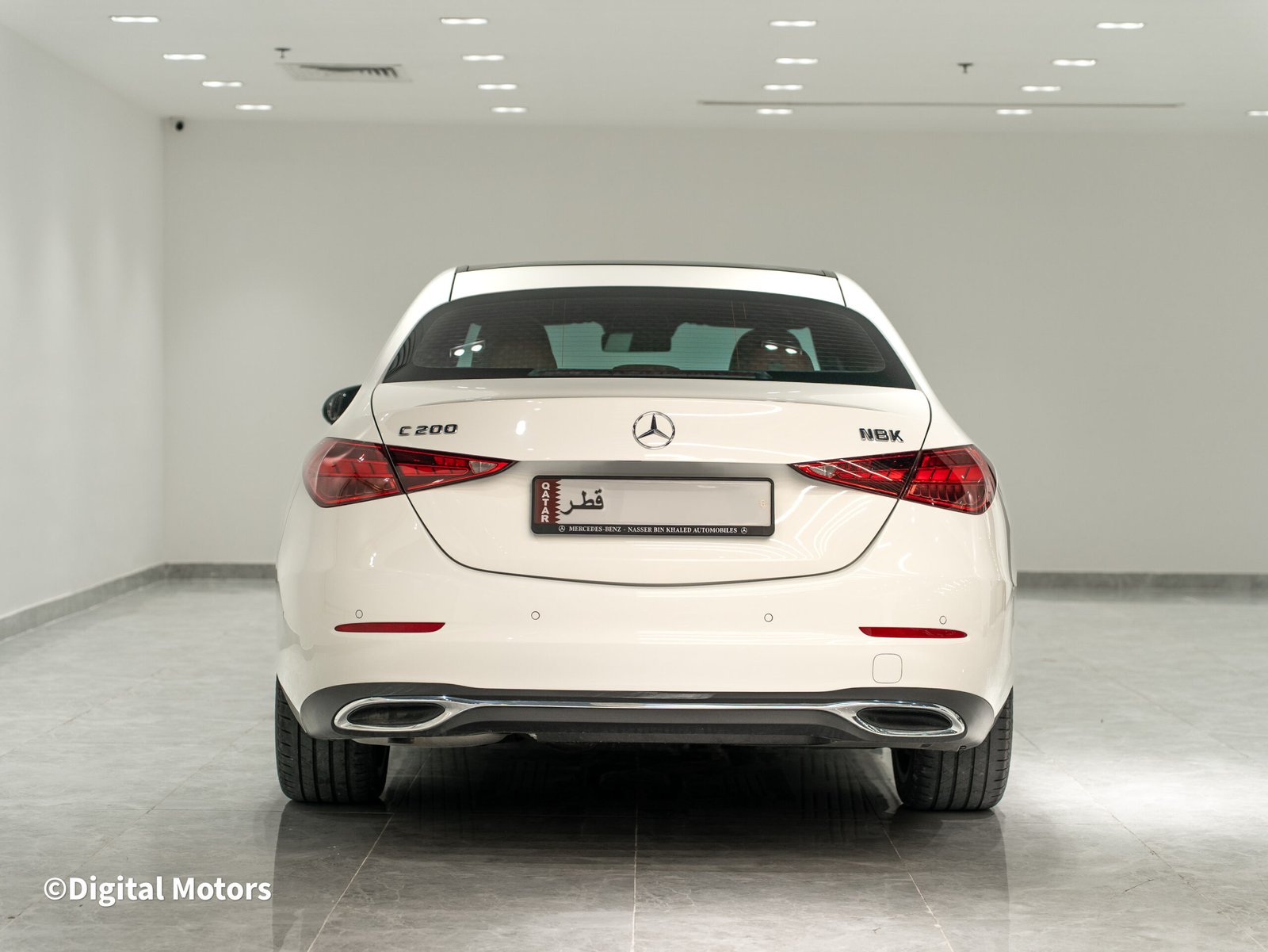 
								Mercedes-Benz C-Class 200 full									