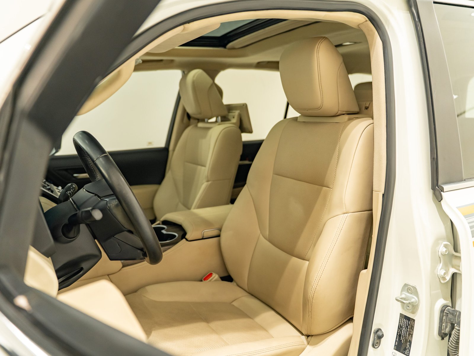 
								Toyota Land Cruiser VX full									