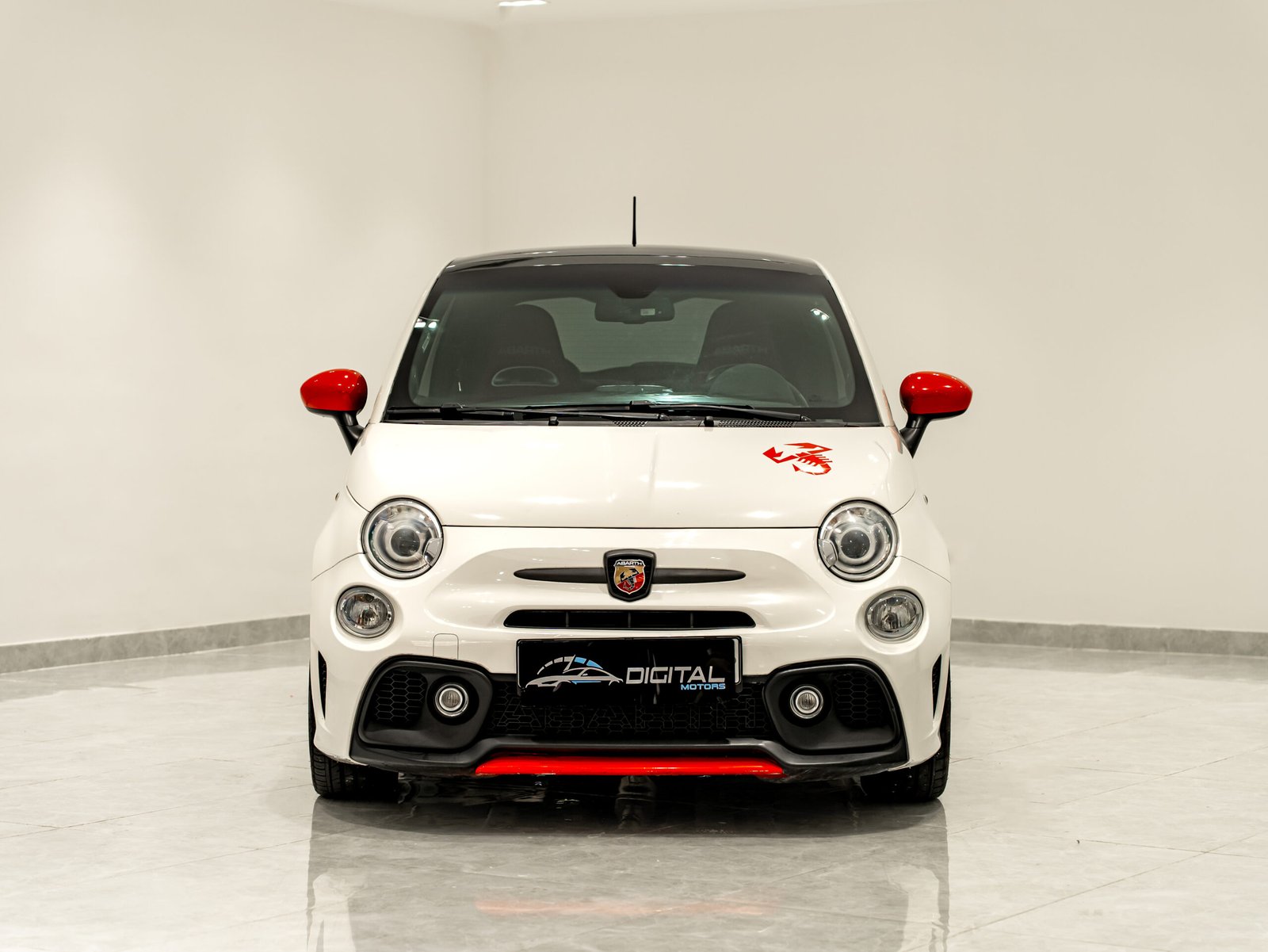 
								Fiat 595 Abarth Competizione full									