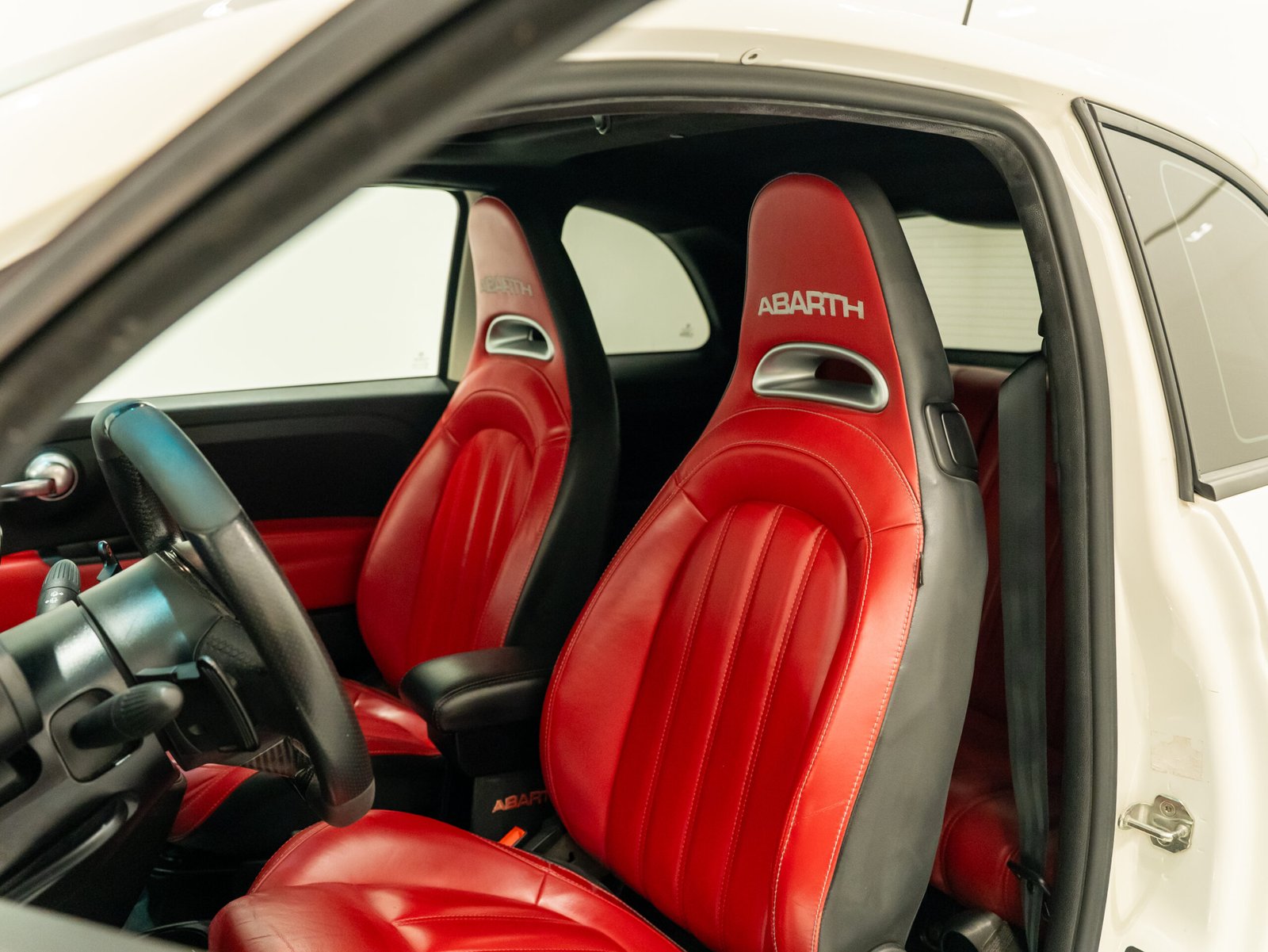 
								Fiat 595 Abarth Competizione full									