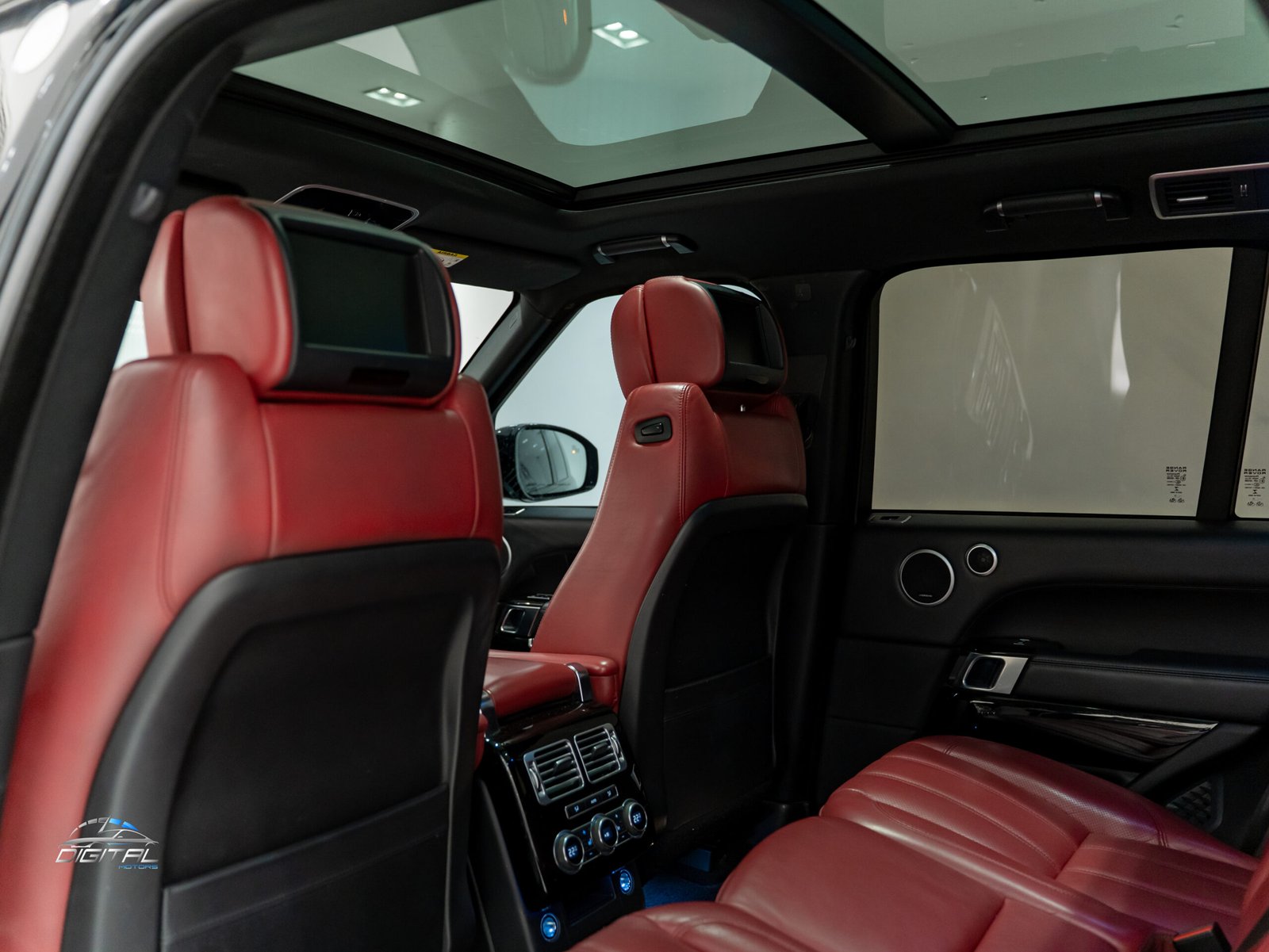 
								Land Rover Range Rover Vogue SE Super Charged full									