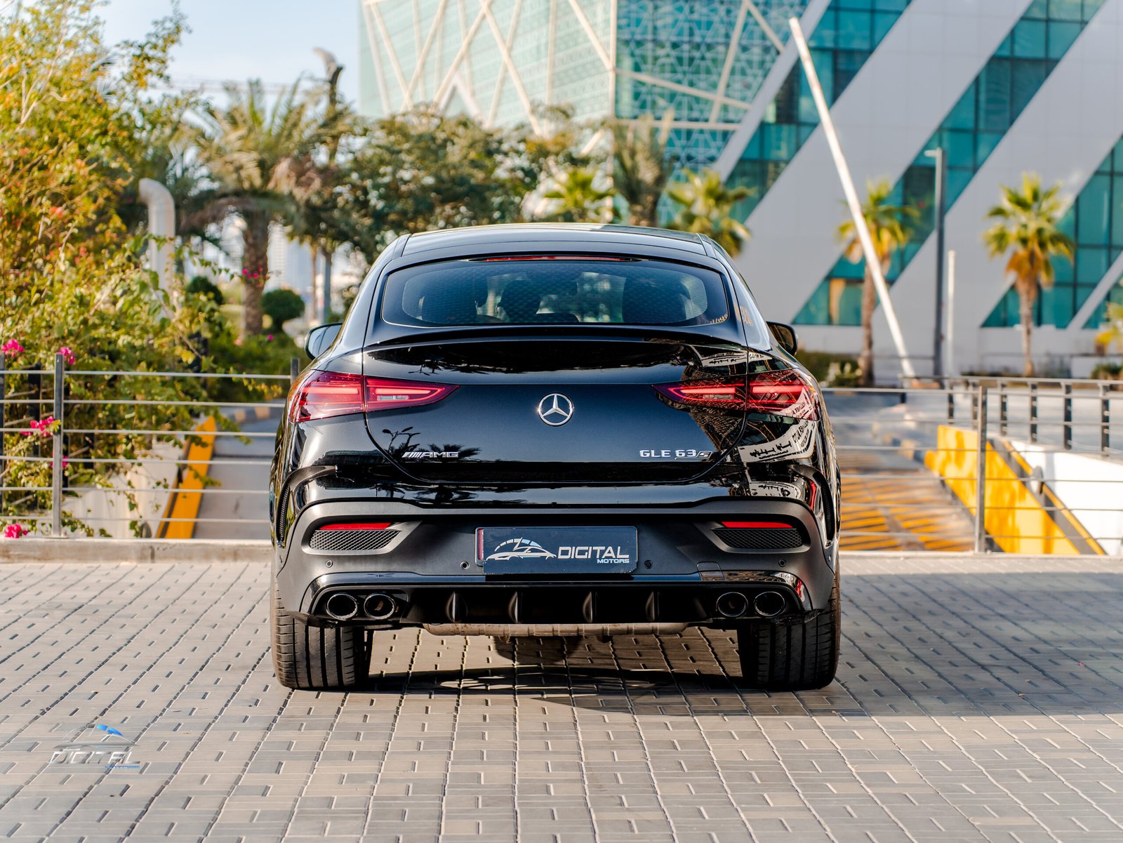 
								Mercedes-Benz GLE 53 AMG full									