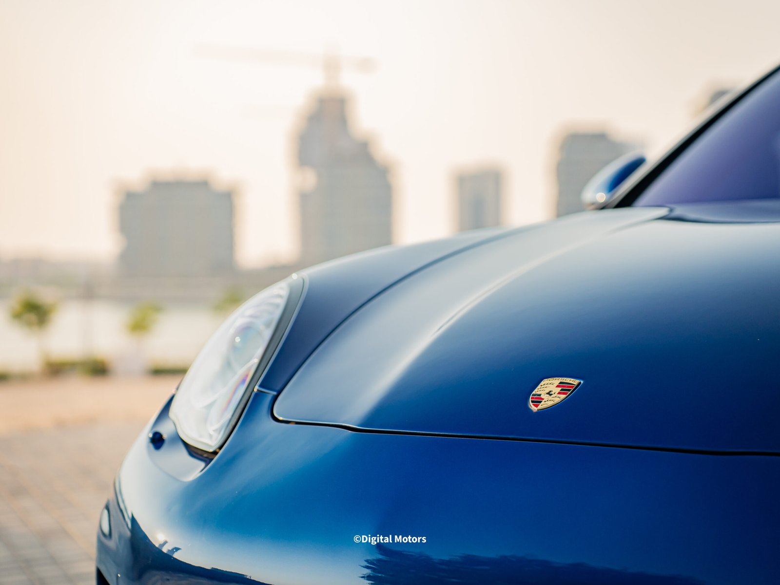 
								Porsche Panamera Turbo full									