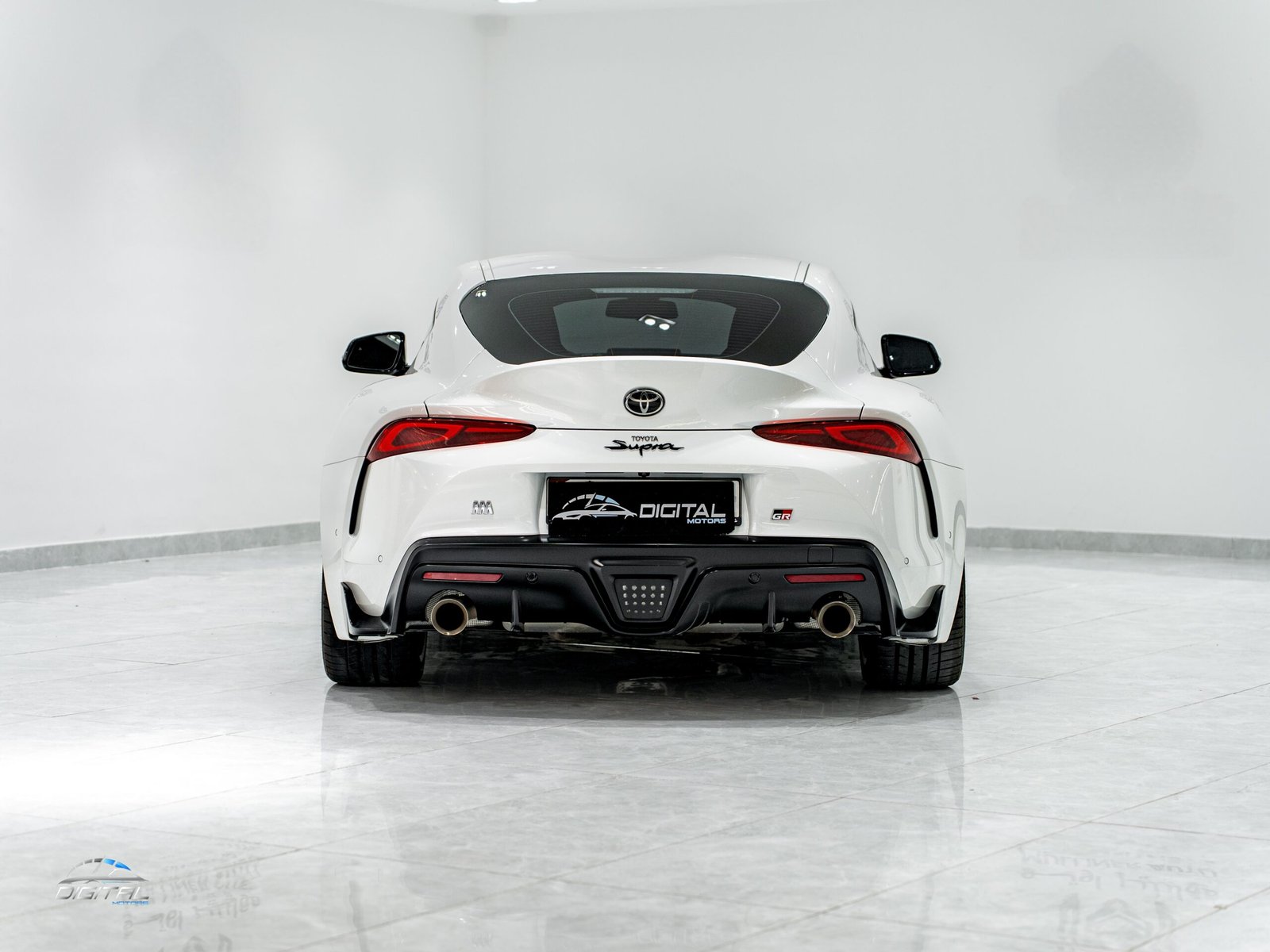 
								Toyota Supra GR full									