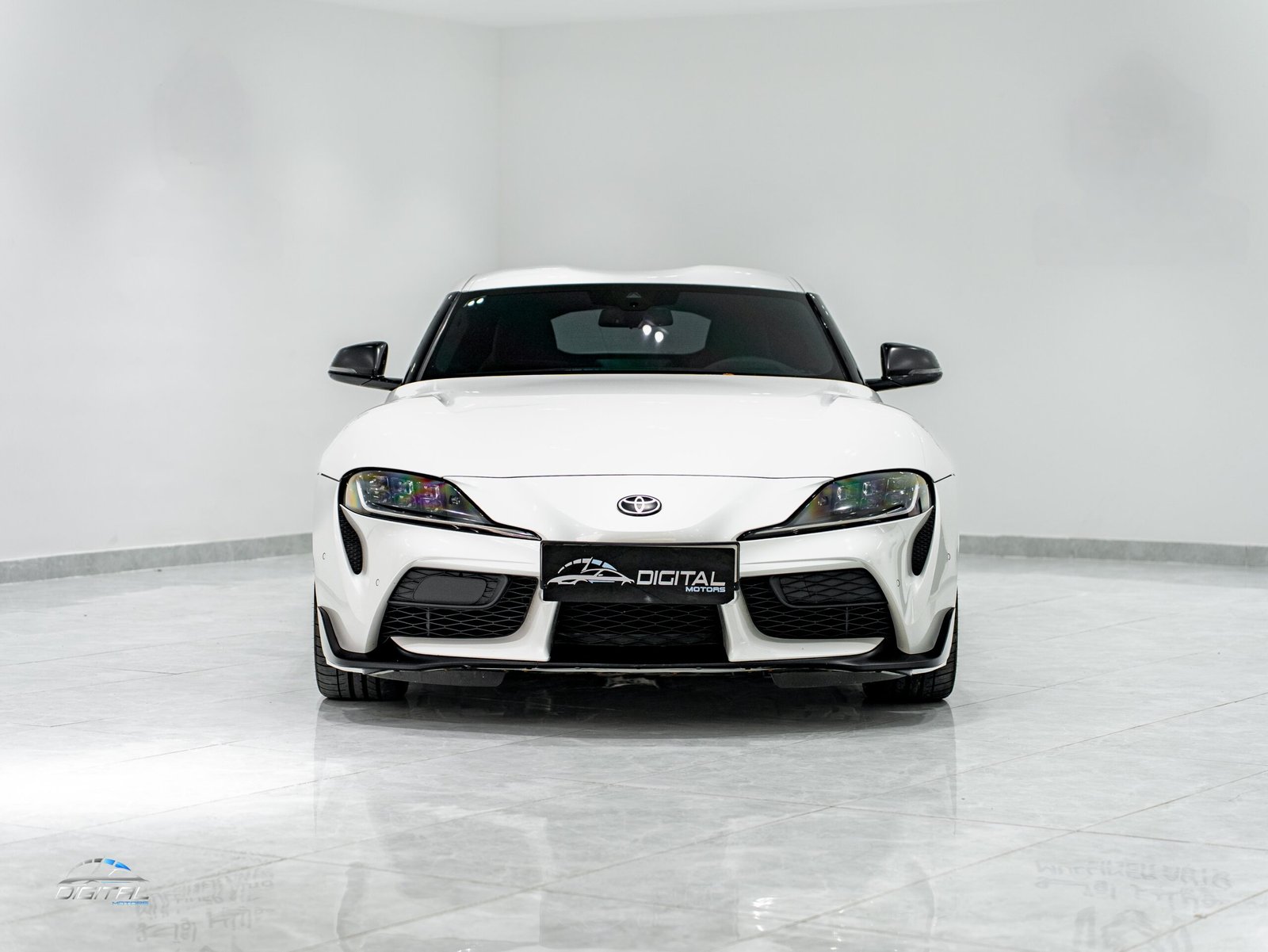 
								Toyota Supra GR full									