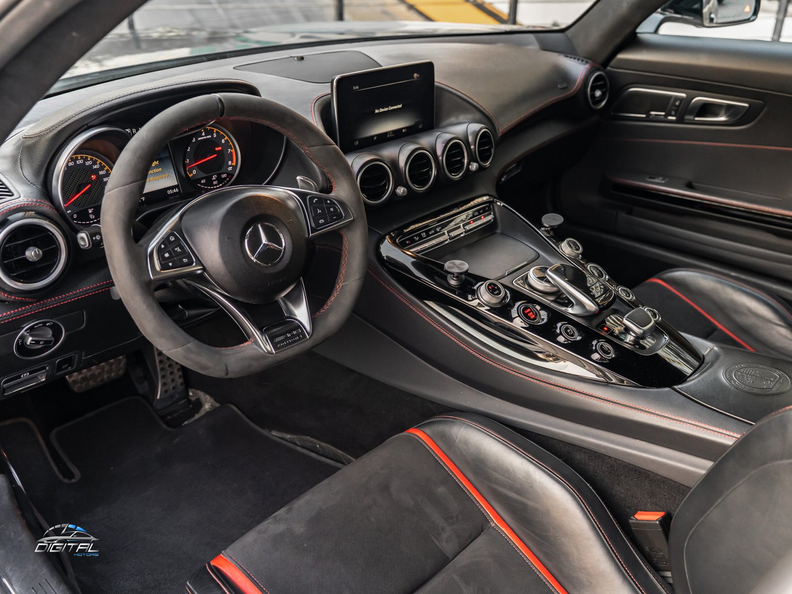 
								Mercedes-Benz GT S AMG full									