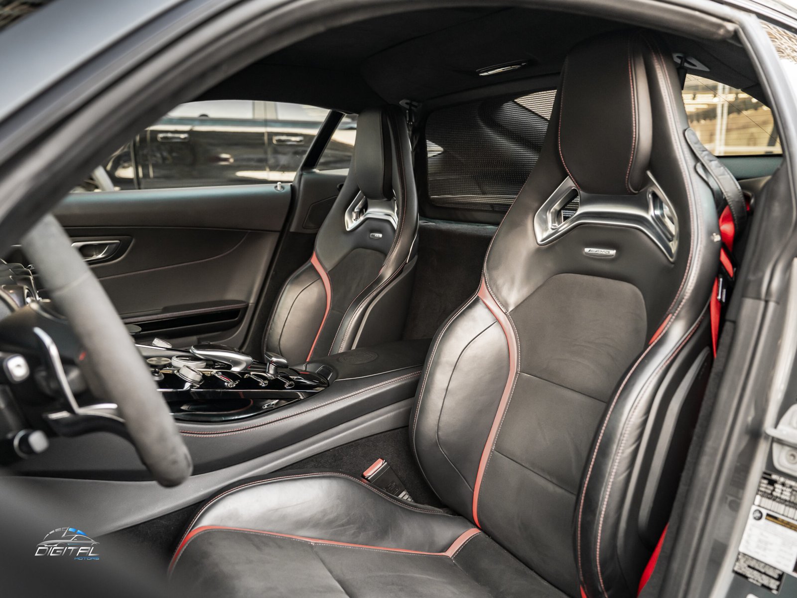 
								Mercedes-Benz GT S AMG full									