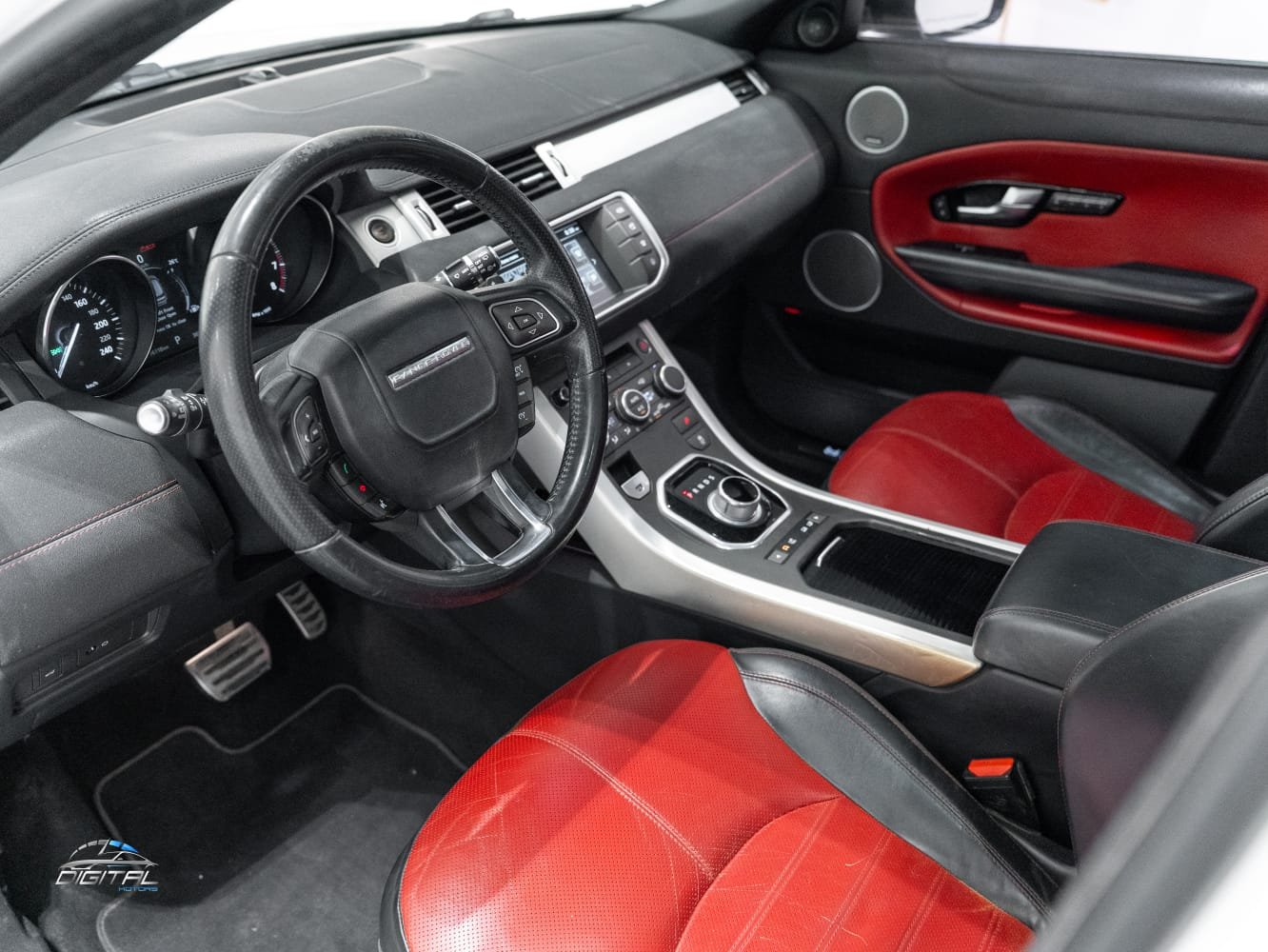 
								Land Rover Evoque 2016 full									