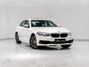 BMW 5-Series 530i 2019