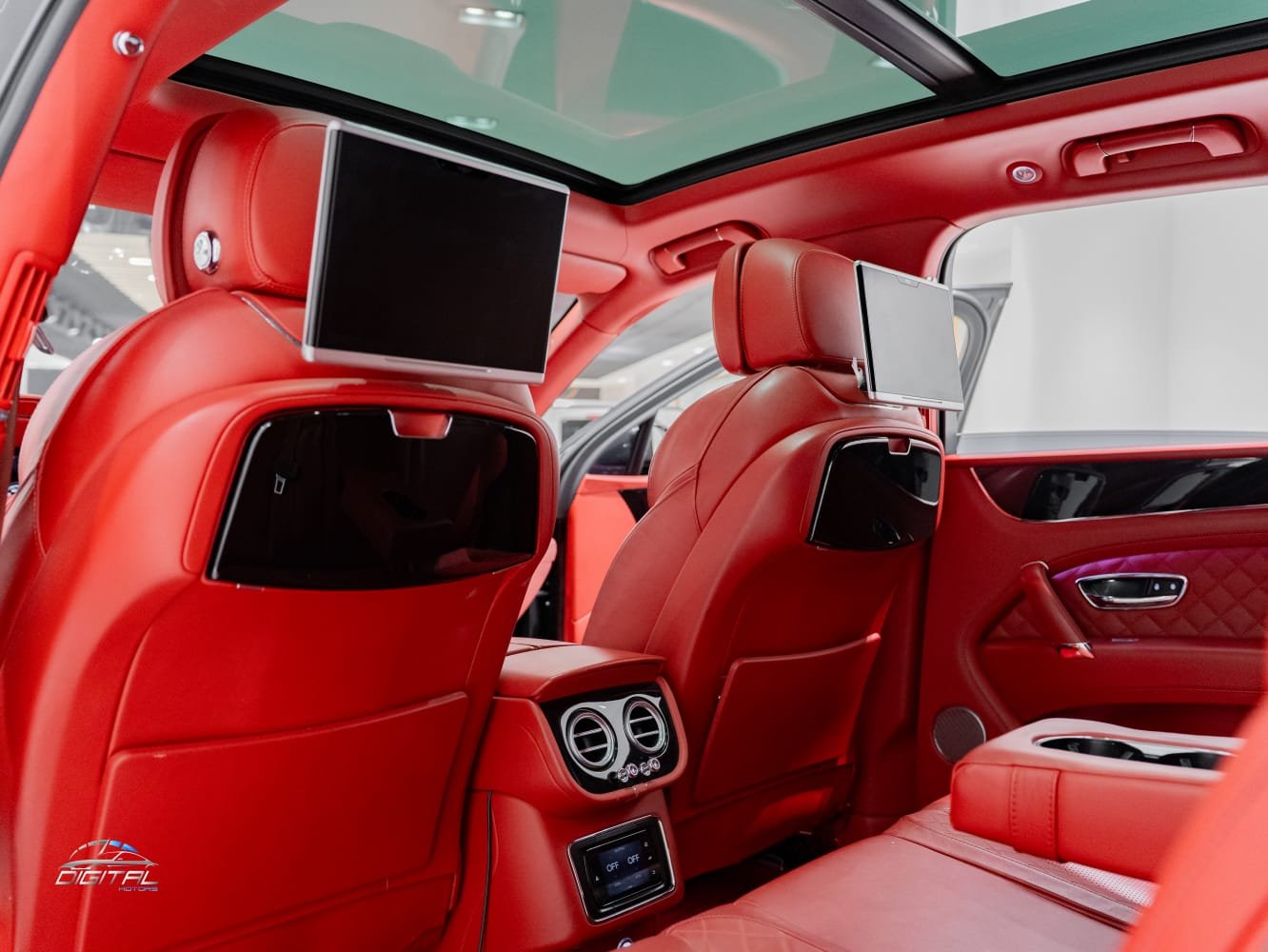 
								Bentley Bentayga 2018 full									