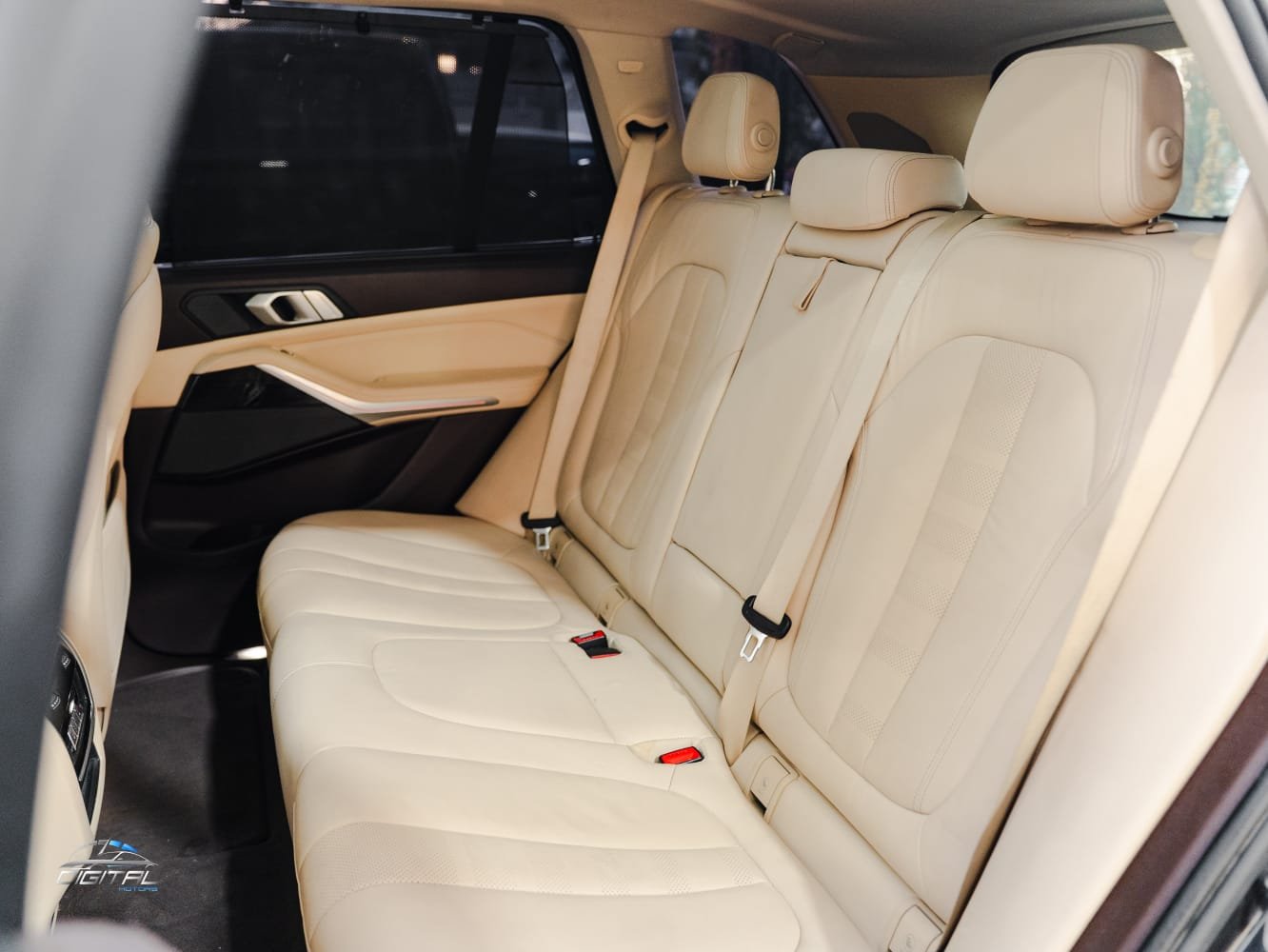 
								BMW X-Series X5 40i full									