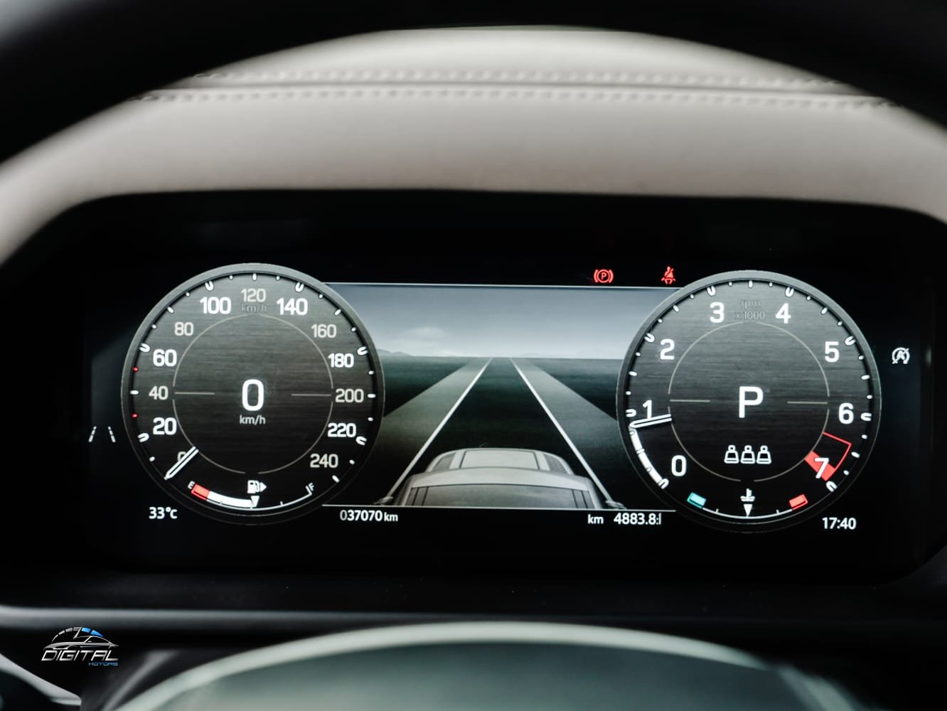 
								Land Rover Defender 110 SE 2024 full									