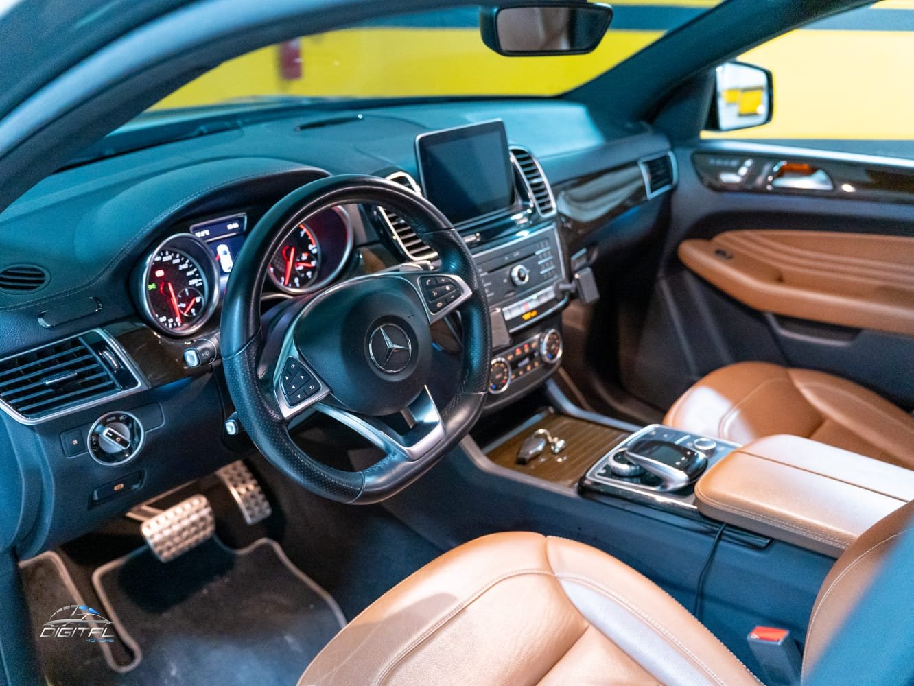 
								Mercedes-Benz GLE 43 AMG 2019 Automatic full									