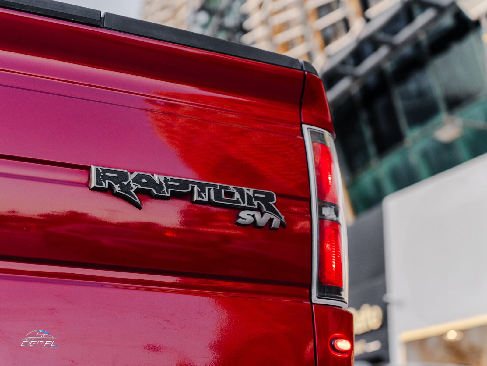 
								Ford Raptor SVT full									