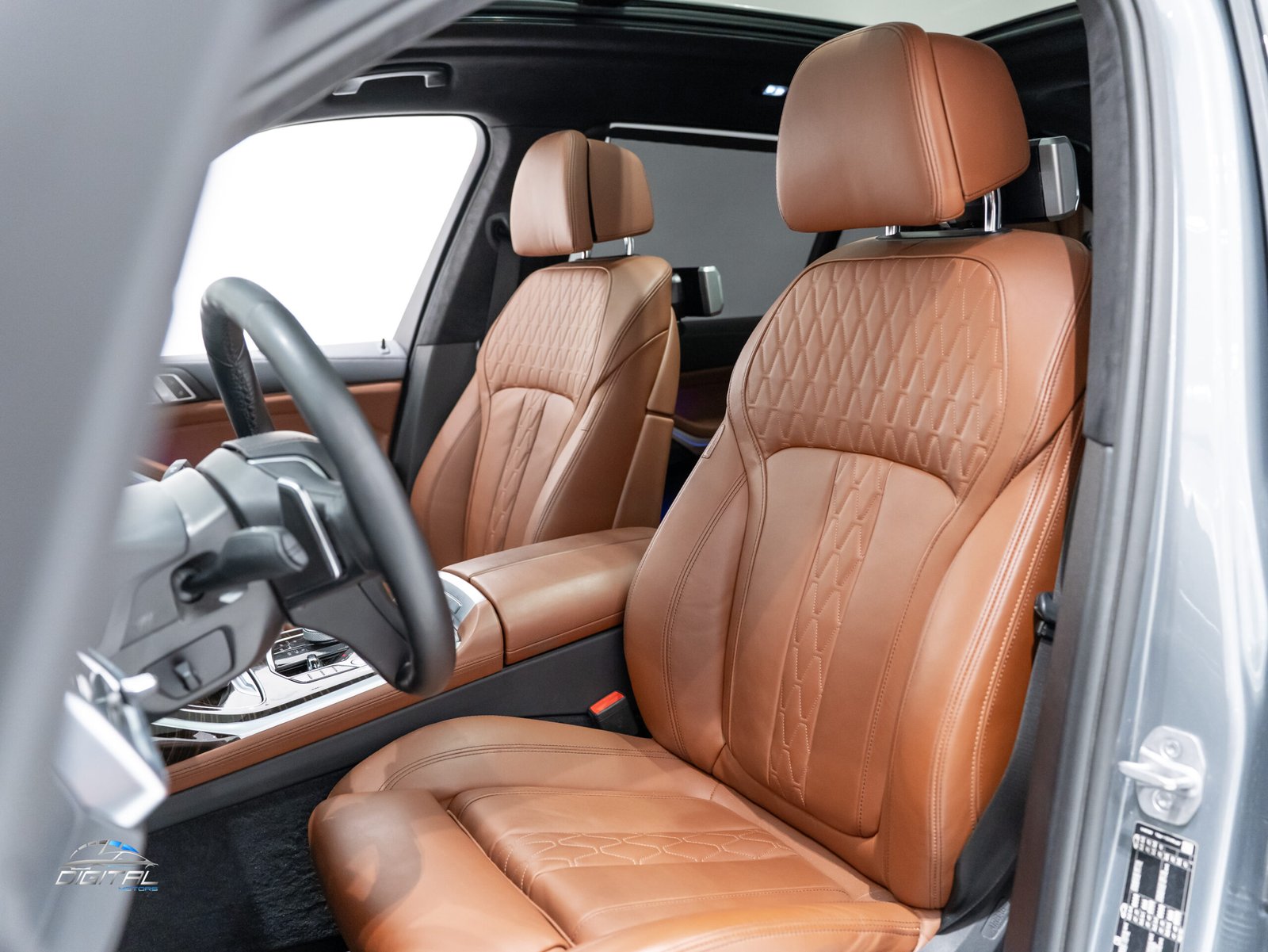 
								BMW X-Series X7 40i full									