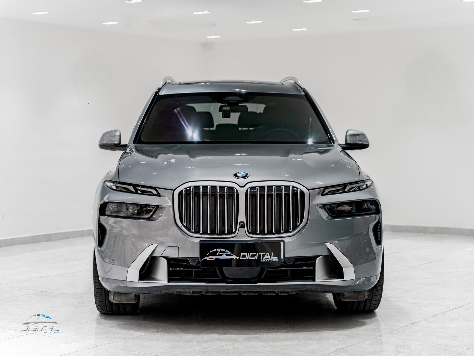 
								BMW X-Series X7 40i full									