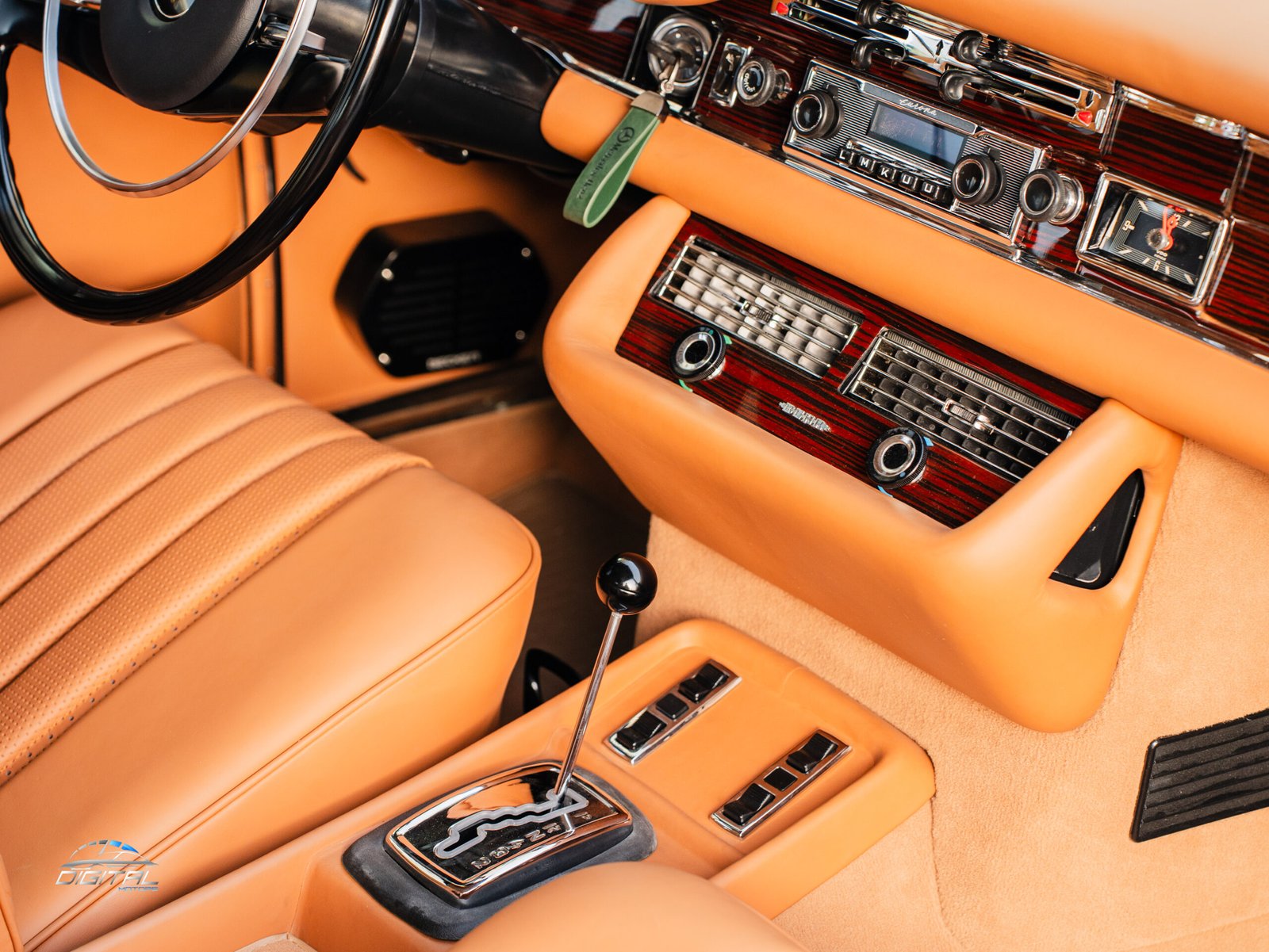 
								Mercedes-Benz 280 SE full									