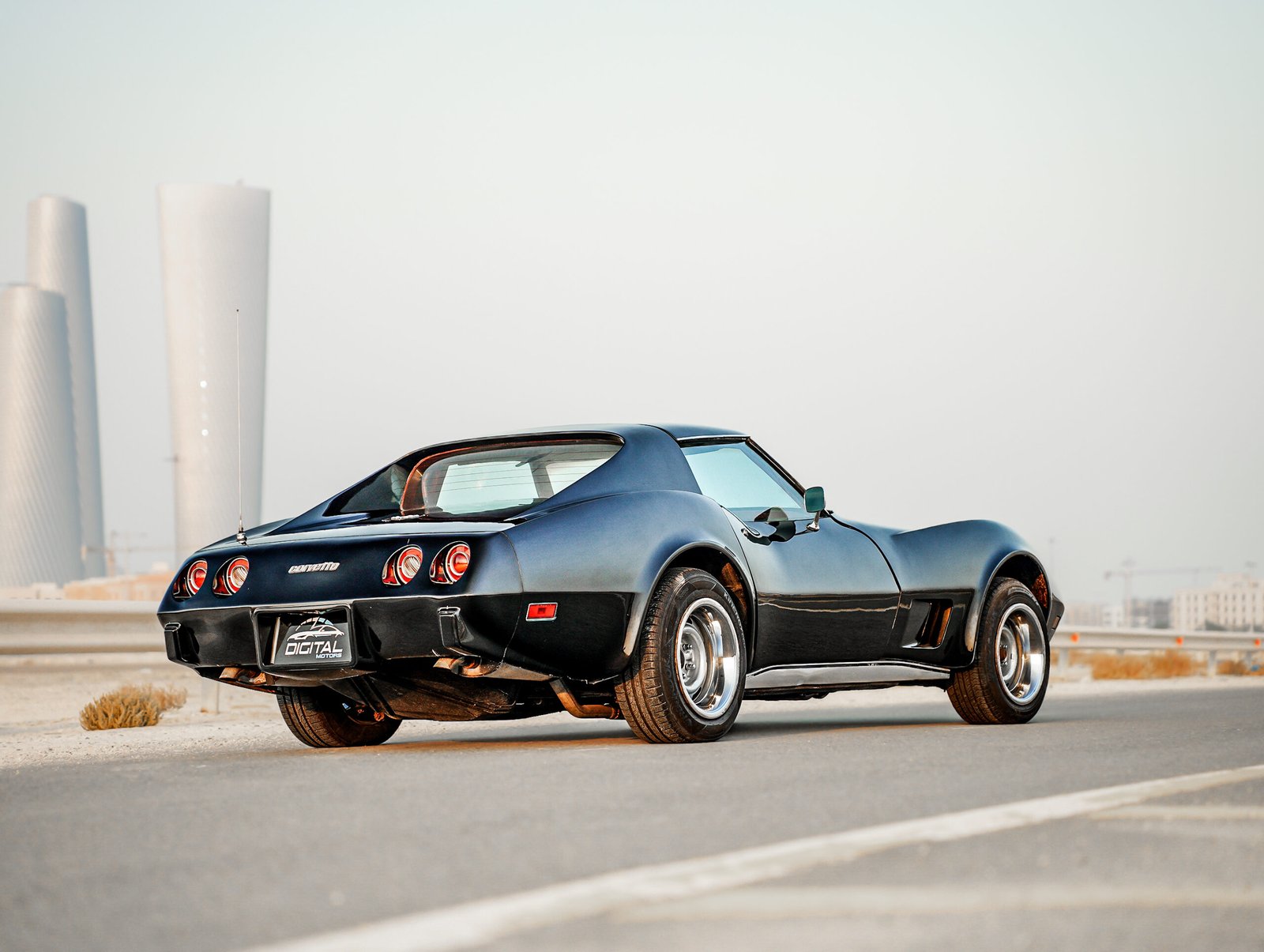 
								Chevrolet Corvette 1977 full									