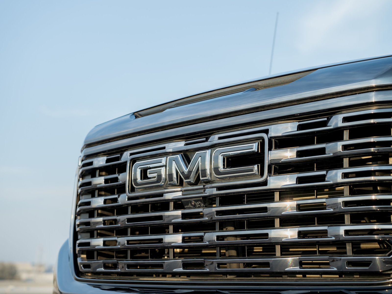 
								GMC Sierra Denali Ultimate full									