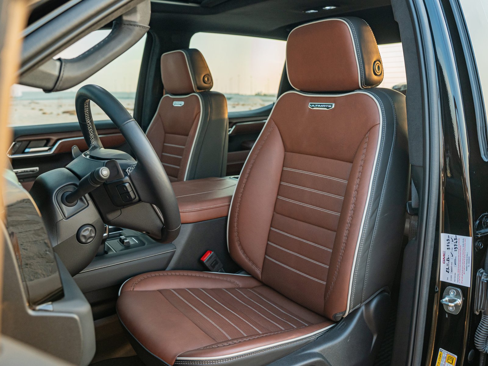 
								GMC Sierra Denali Ultimate full									