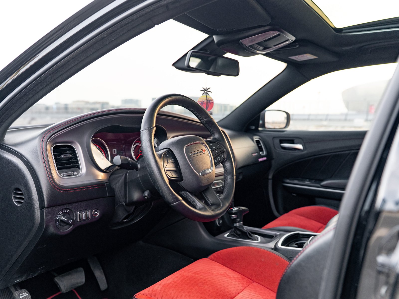 
								Dodge Charger Scat Pack full									