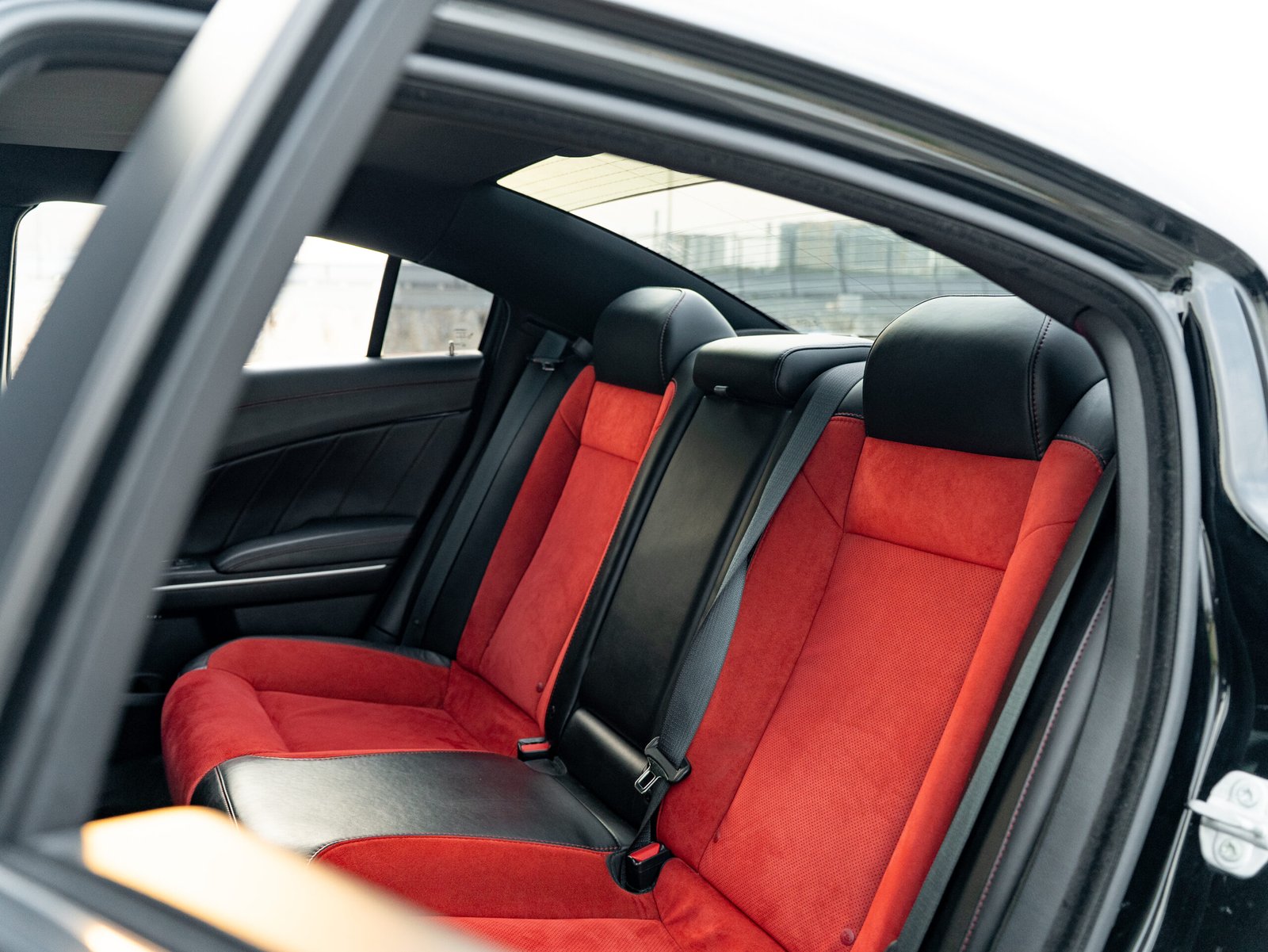 
								Dodge Charger Scat Pack full									