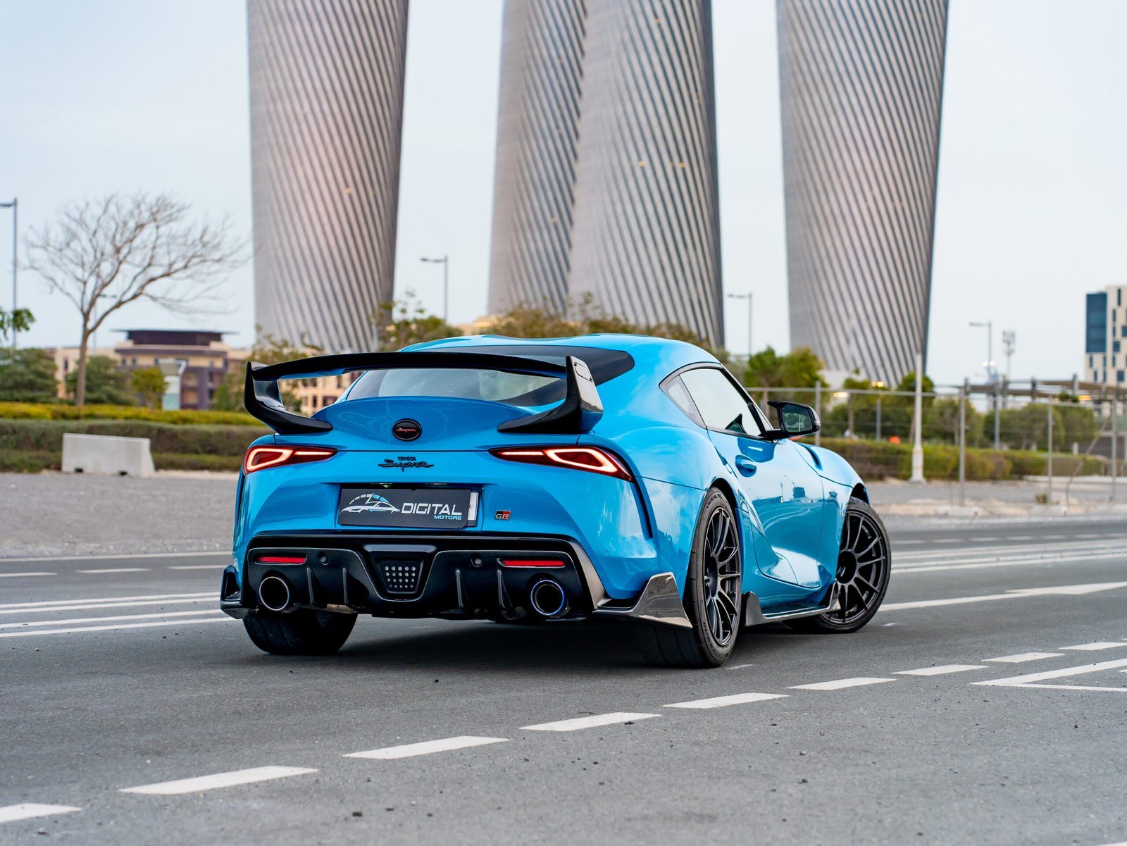 
								Toyota Supra GR full									