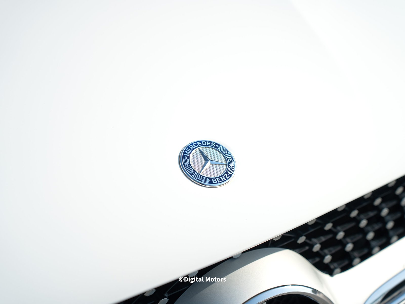 
								Mercedes-Benz GLC 250 full									