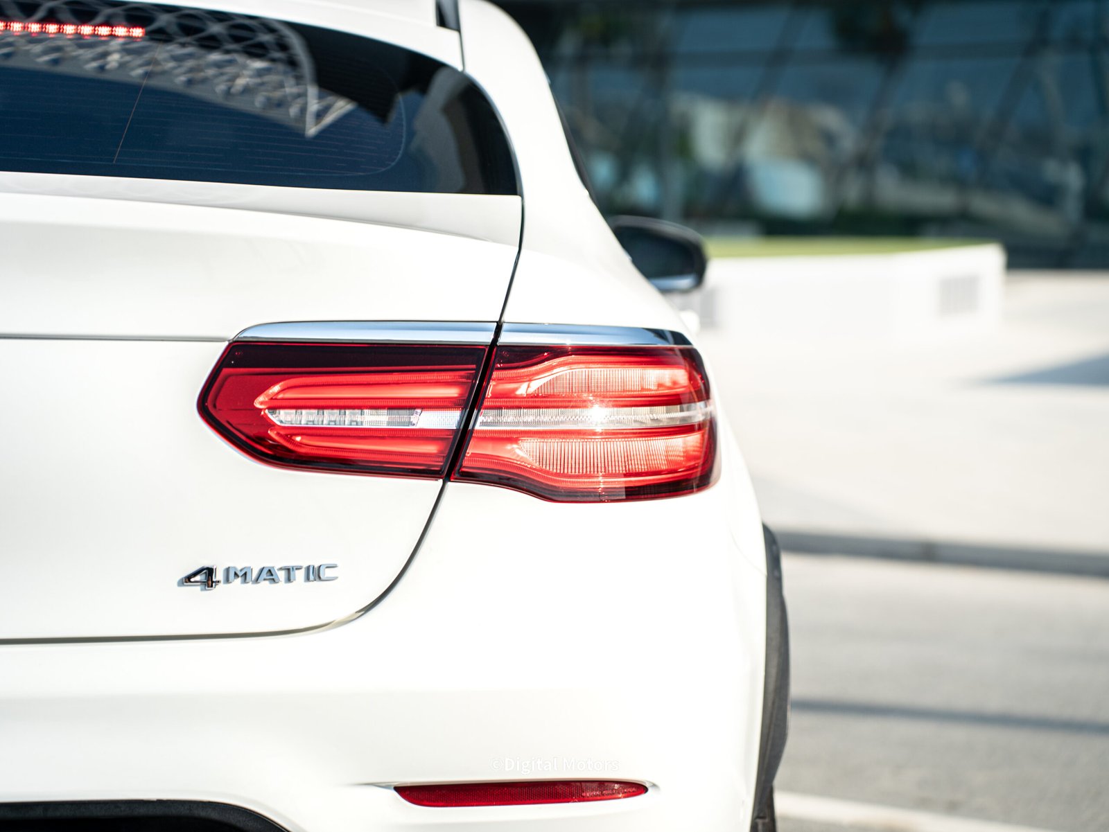 
								Mercedes-Benz GLC 250 full									