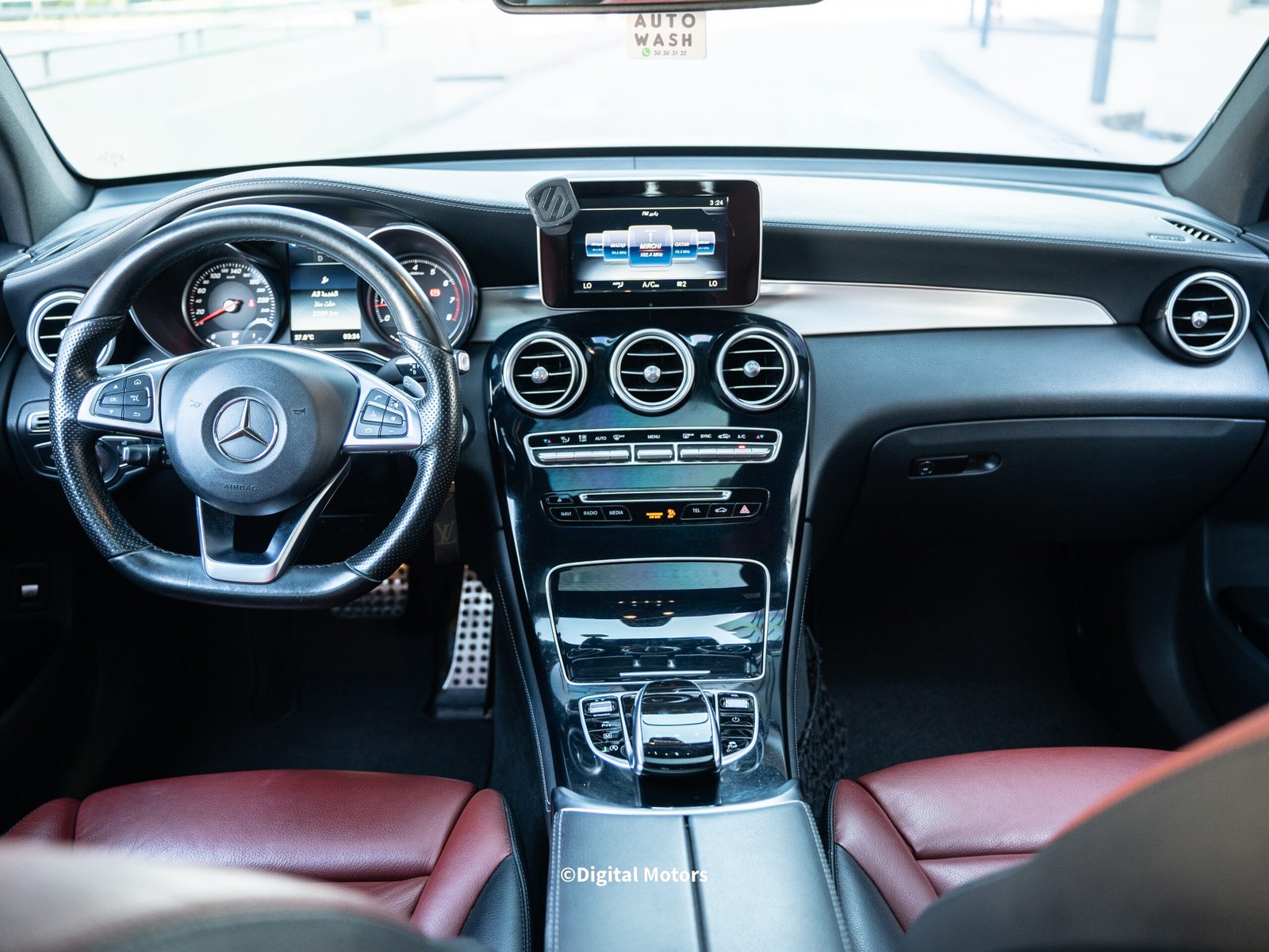 
								Mercedes-Benz GLC 250 full									