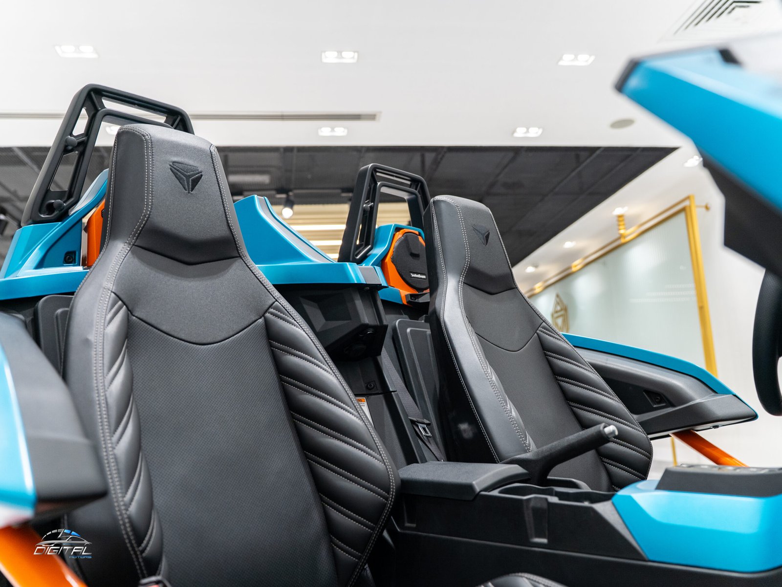 
								Polaris SlingShot R full									