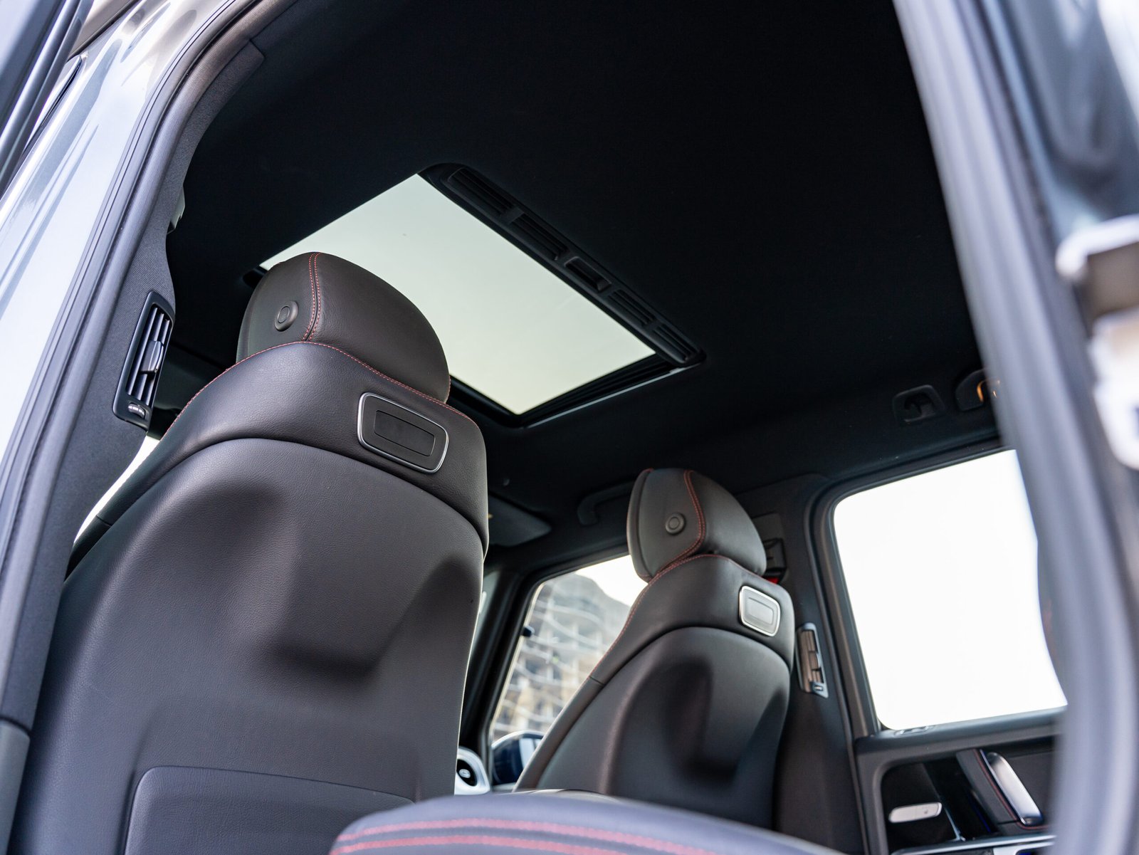 
								Mercedes-Benz G-Class 500 full									