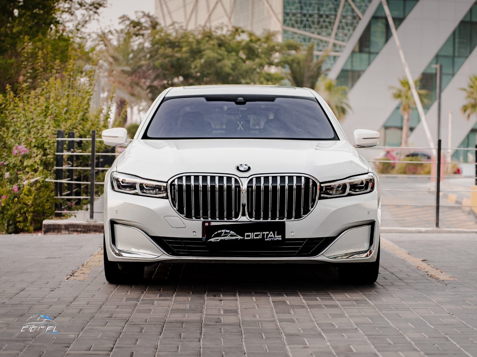 
								BMW 7-Series 730 Li full									