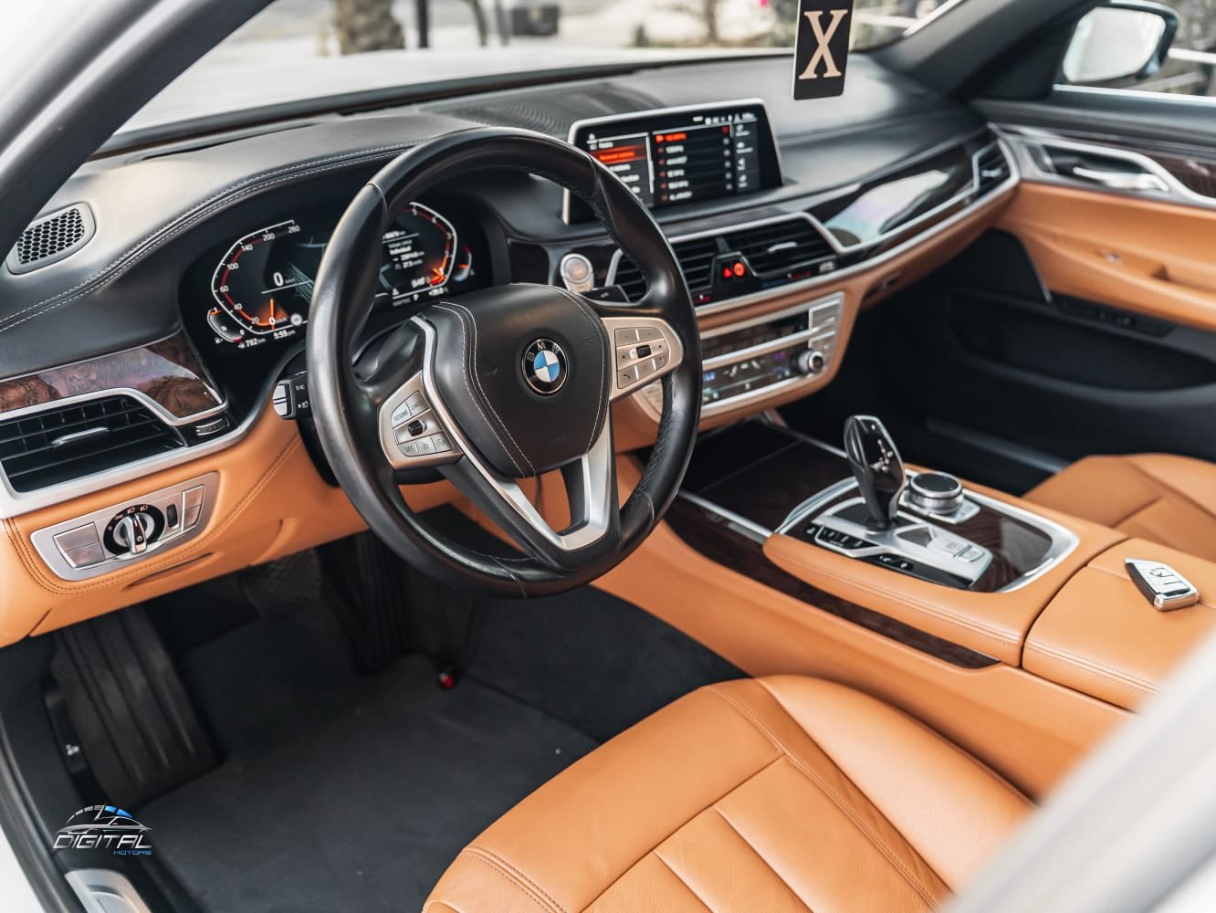 
								BMW 7-Series 730 Li full									