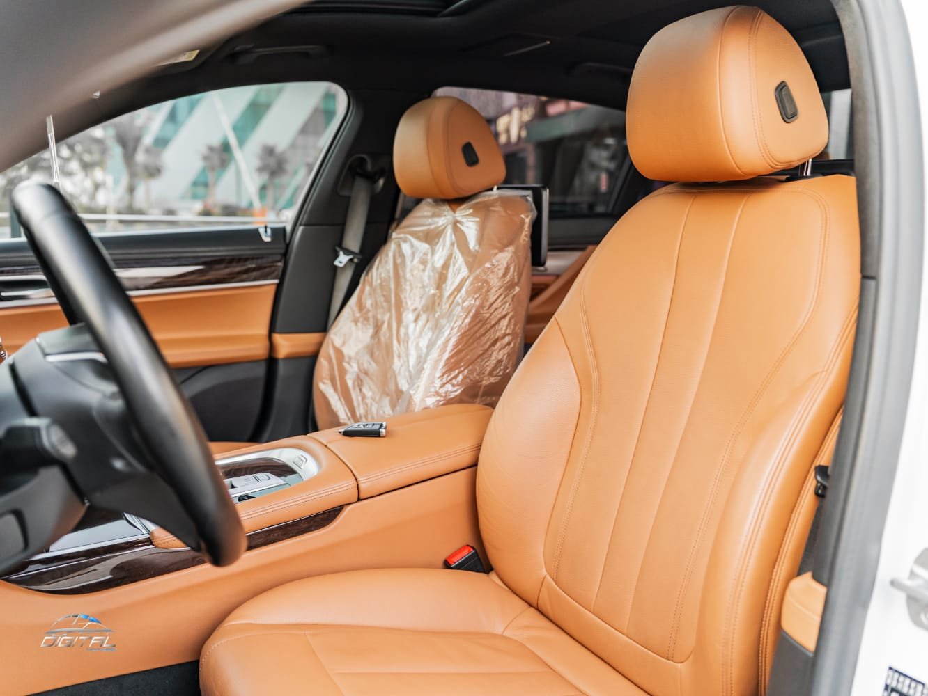 
								BMW 7-Series 730 Li full									