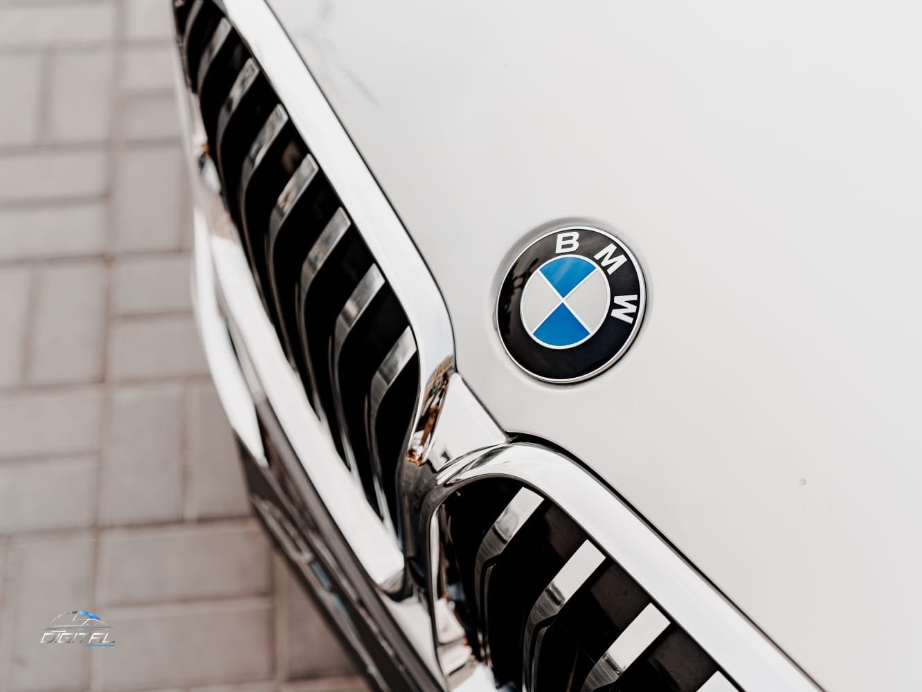 
								BMW 7-Series 730 Li full									