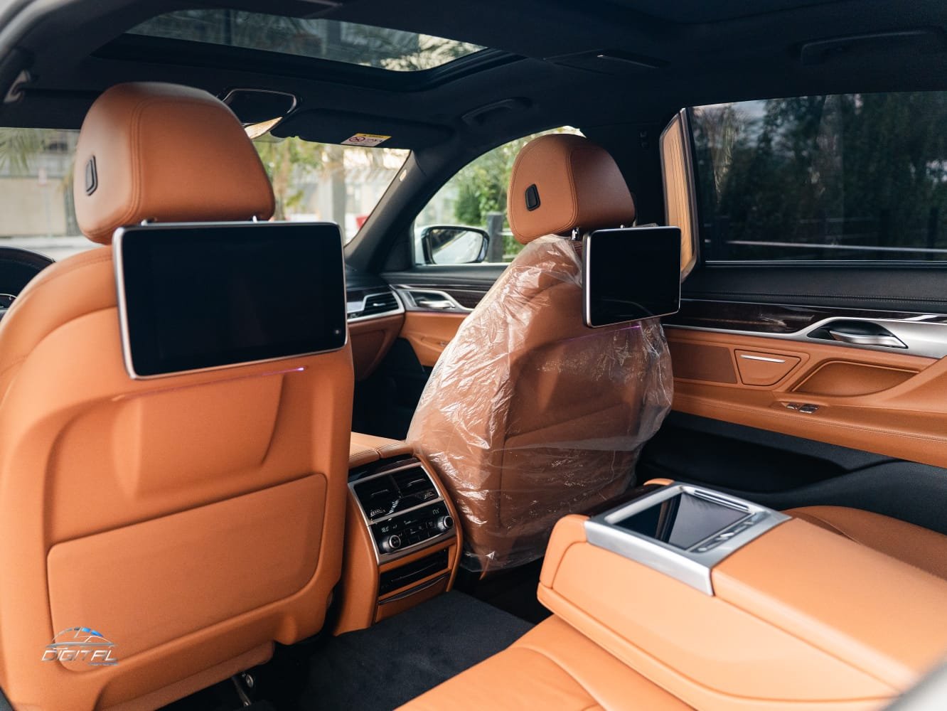 
								BMW 7-Series 730 Li full									