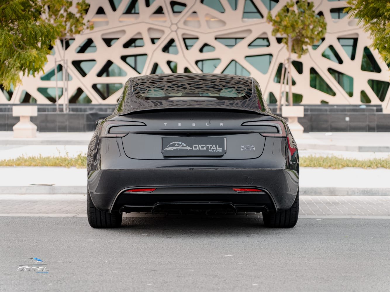 
								Tesla Model 3 2025 full									