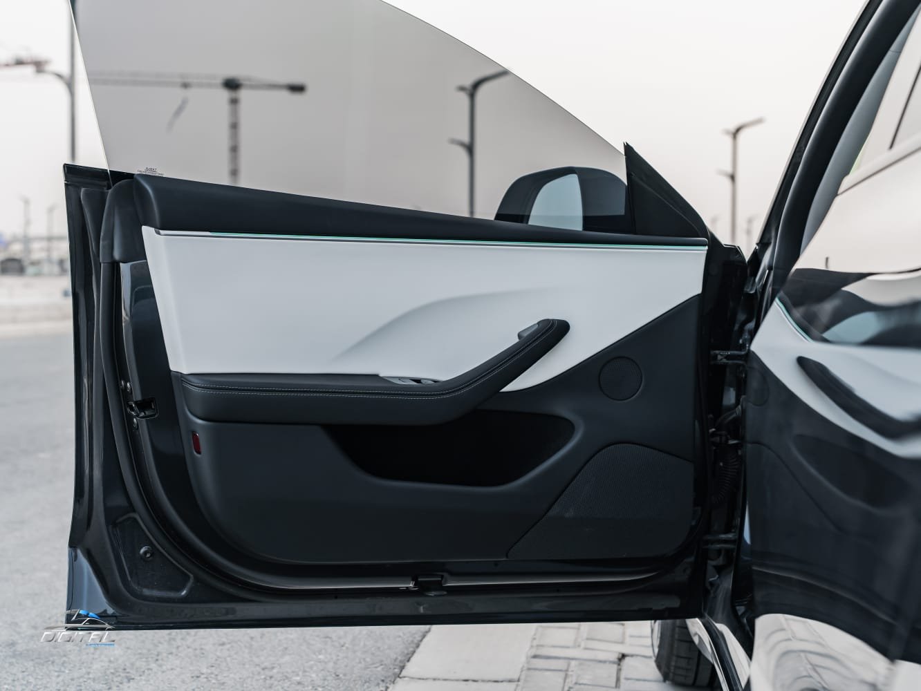 
								Tesla Model 3 2025 full									